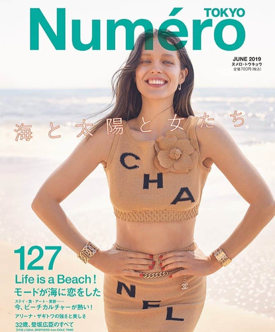 IMG Modelsさんのインスタグラム写真 - (IMG ModelsInstagram)「Life’s A Beach. 🌊 #EmilyDidonato (@emilydidonato) covers the June ‘19 issue of @numerotokyo. #📷 @zoeygrossman #👗 @deborahafshani #💄 @lotstar #👸🏻 #IMGstars」4月21日 5時29分 - imgmodels