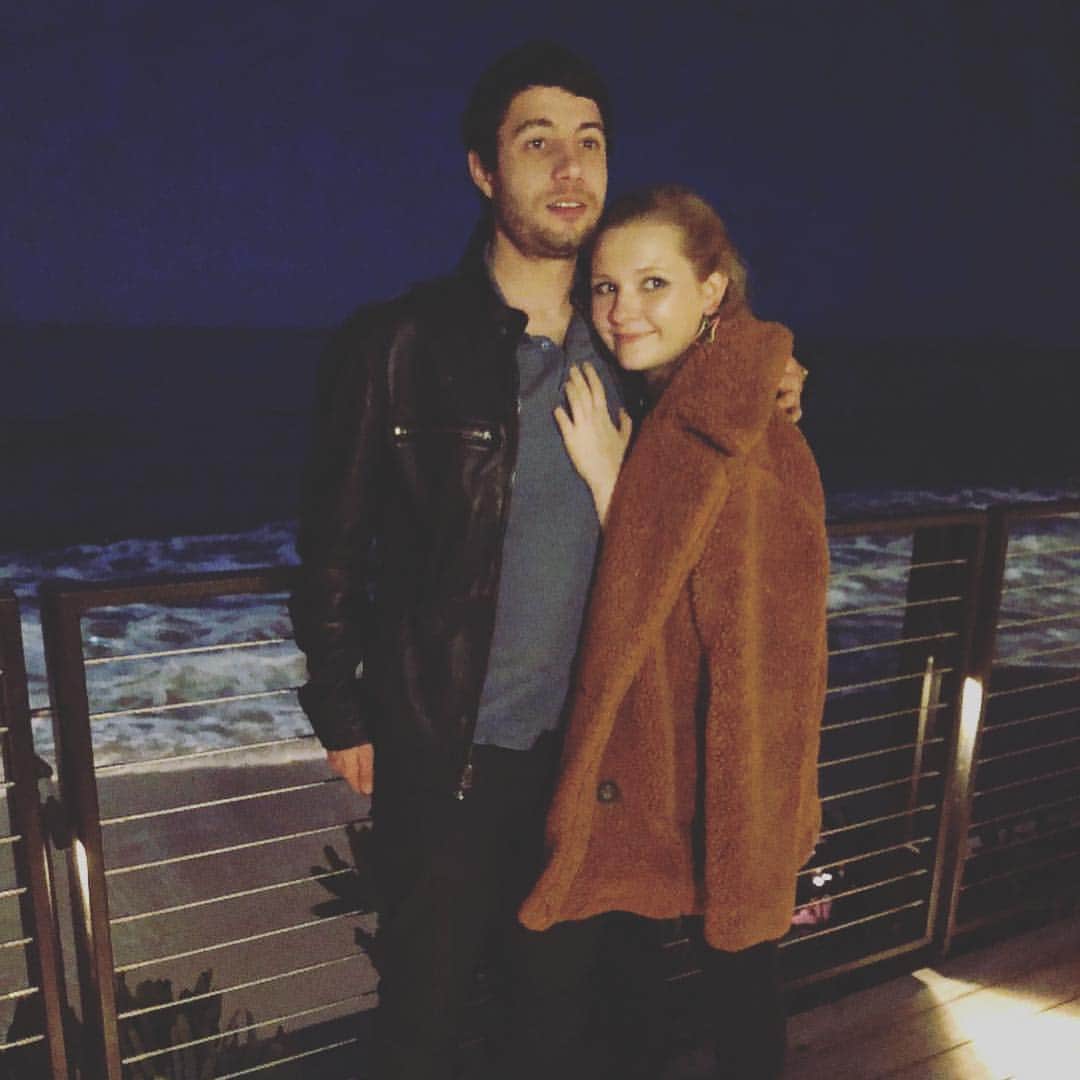 アビゲイル・ブレスリンさんのインスタグラム写真 - (アビゲイル・ブレスリンInstagram)「happy 2 year anniversary to this stud. thanks for always laughing at my jokes, letting me control the AUX cord in the car (always), driving me  around even during rush hour, giving me piggy back rides at EDC when my feet get tired (or at home when I’m too tired to get off the couch), and the slew of other tiny important things you do every day for me. Mostly tho, thanks for being patient even when I’m on the verge of a mental breakdown, for being probably the only person who can turn my panic attack into a laughing fit in 5 seconds flat, and being my bestest friend in the whole wide world. I love every single one of our adventures and I can’t wait for how many more we have coming our way , I know you’ll be making me laugh every step of the way. 🥰💙❤️🥰🔥🍣🍱🍩🍶🥂🍾🥇🚗🗽🎡🎢🌠🧸🎈☯️💯‼️✅🚻♥️ #babekin  sorry this post is very long but it took me an hour to narrow it  down to 10 pics」4月21日 6時59分 - abbienormal9