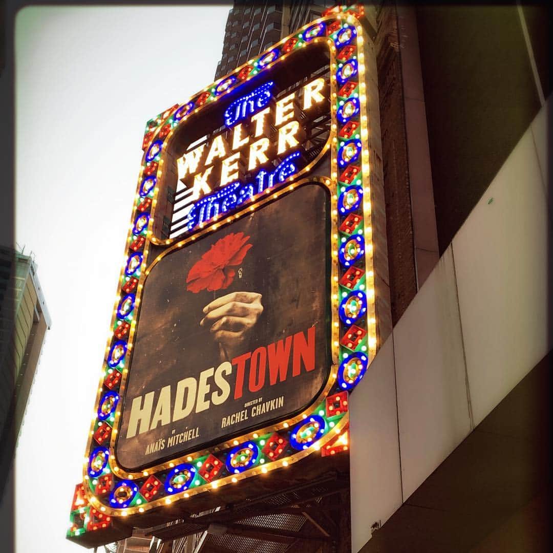 シルビア・グラブさんのインスタグラム写真 - (シルビア・グラブInstagram)「本日は2本！マチネはプリティウーマン、そして夜は話題作のHadestown!!! #ニューヨーク観劇 #タイムズスクエア #theaterlove #broadway #ilovemusicals #ilovetheater #prettywomanthemusical #hadestown」4月21日 8時41分 - sylviagrab717