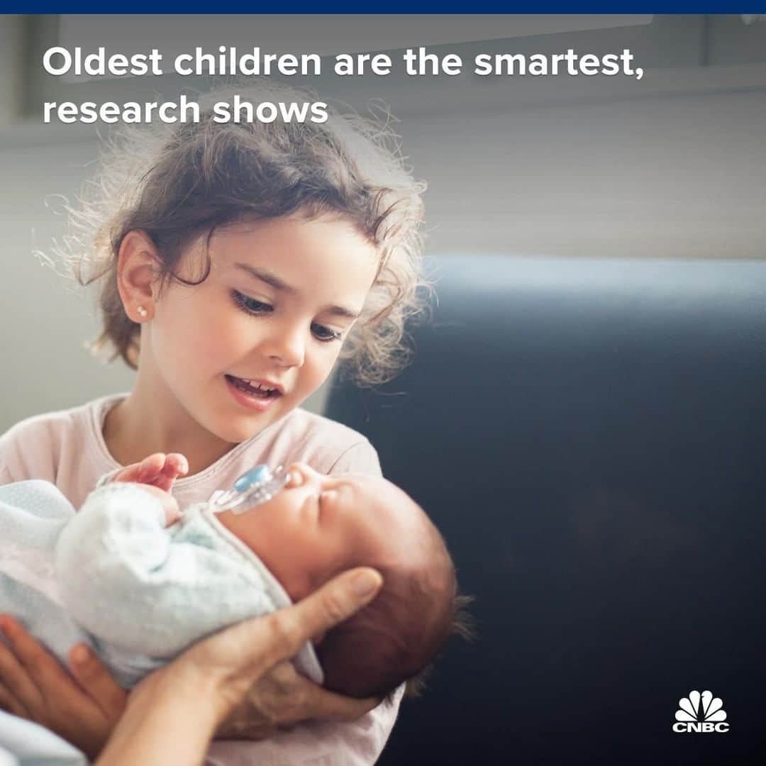 CNBCさんのインスタグラム写真 - (CNBCInstagram)「You can blame your parents for this.⁣ ⁣ via @cnbcmakeit: New research found that firstborn children outperform their younger siblings on cognitive tests starting from infancy — they are better set up for academic and intellectual success thanks to the type of parenting they experience.⁣ ⁣ “First-time parents tend to want to do everything right and generally have a greater awareness of their interactions with and investments in the firstborn,” Jee-Yeon K. Lehmann, co-author of the research and an economist said. ⁣ ⁣ So while your parents may love and care for all their children equally, firstborns tend to get the most mental stimulation, since they receive the undivided attention of both parents and all that first-time anxiety.⁣ ⁣ Details, at the link in our bio. ⁣ *⁣ *⁣ *⁣ *⁣ *⁣ *⁣ *⁣ *⁣ #firstborn #birthorder #siblings #cnbc #cnbcmakeit ⁣ ⁣ ⁣」4月21日 20時01分 - cnbc