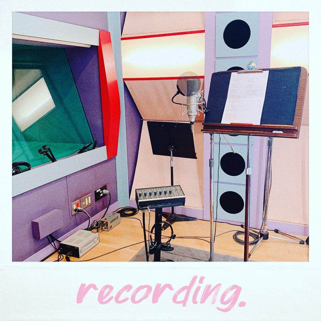 井口裕香さんのインスタグラム写真 - (井口裕香Instagram)「recording❣️ 平成31年4月21日(日) は、もしかして平成最後のレコーディングだったのかな？ むずかしかったけど、とっても前向きでたのしいレコーディングだったな〜！令和がまちどおしいな〜！ さて、帰ってアボカド食べよう🥑 きょうもいちにちおつかれさまでした ♡ ♡ #あ待って✋🏻 #よくよく考えたら #平成最後のレコーディングではなかったわね🤥 #笑」4月21日 20時03分 - ooo31_iguchiyuka_31ooo