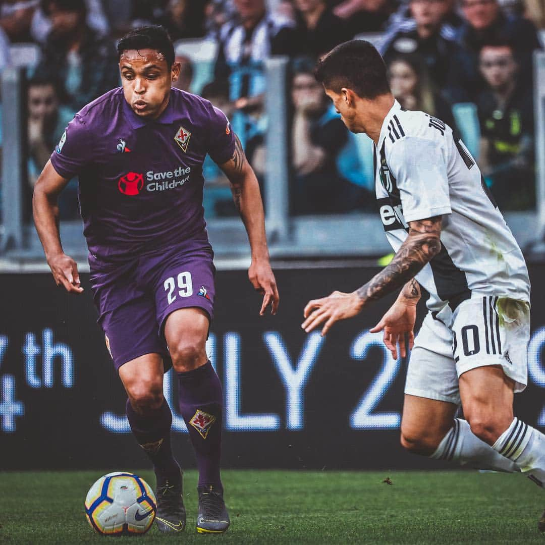 ACFフィオレンティーナさんのインスタグラム写真 - (ACFフィオレンティーナInstagram)「Best 📸 of #JuveFiorentina  #NoiSiamoFirenze ⚜️ #InsiemeSiamoPiùForti」4月21日 18時40分 - acffiorentina