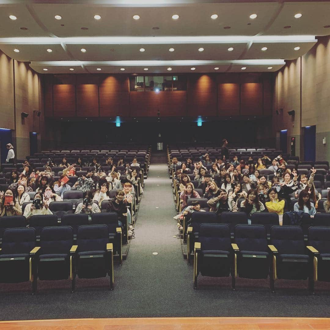 シンドン さんのインスタグラム写真 - (シンドン Instagram)「#디앤이팬싸인회」4月21日 18時59分 - earlyboysd