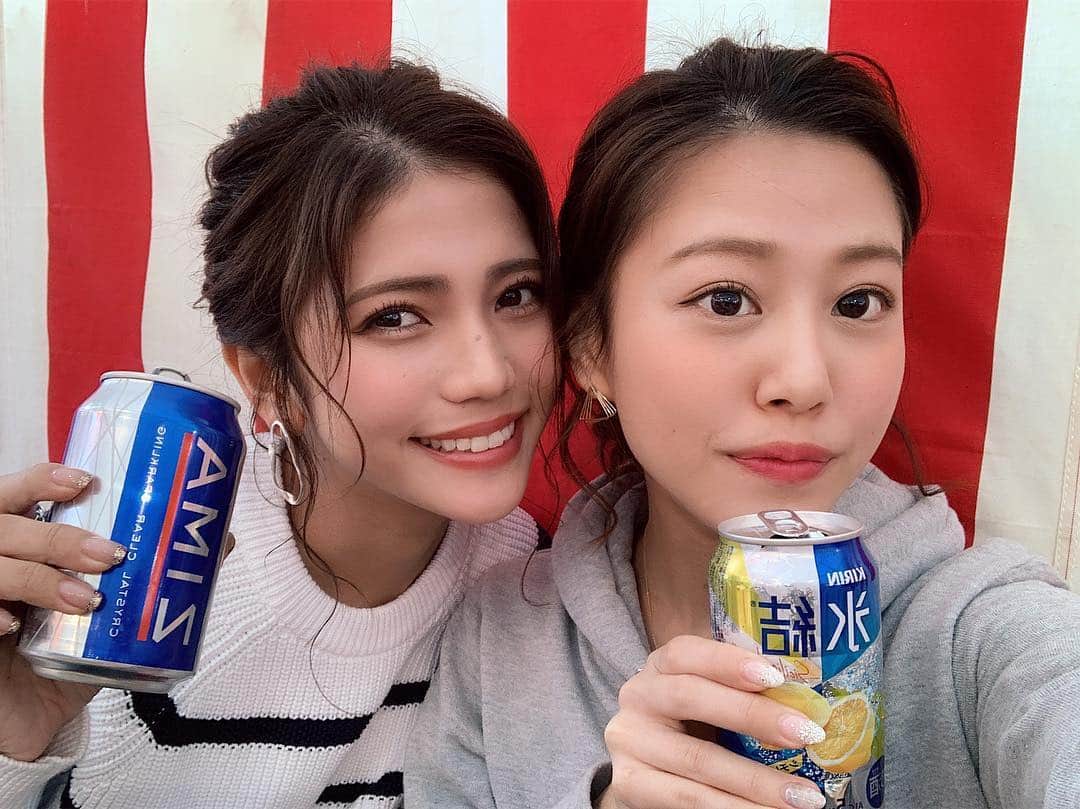 Marika Kajiwaraさんのインスタグラム写真 - (Marika KajiwaraInstagram)「シェアしようとして 間違えて消してしまった😭 いいね、コメントくれてた方すみません.. ↓ お祭り🌸🏮 ＊ 毎年行く造幣局の桜の通り抜けに 今年も大好きなみんなと行ってきた( ˙³˙)♡ ＊ 全員完全に花より団子で みんなで屋台買いまくり😂 今年はほんまよー食べたね😂❤️ww ＊ ＊ ＊ #造幣局 #桜の通り抜け #屋台大好き #花より団子 #like #cherryblossom #instagood」4月21日 19時30分 - marika__kw