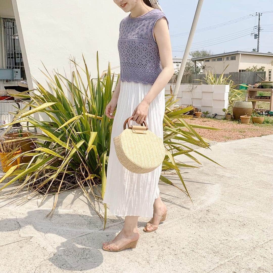 mina hinokuchiのインスタグラム：「. お気に入りの組み合わせ☀︎☀︎ 最近ほんと暖かいから、すぐに半袖着出せそう🌻 来週木曜日は、水着のカタログもupされるのでお楽しみに♡♡ #whoswhochico #salonbychico #フーズフーチコ #salonbychico_yokohama #mina_chicode #mery #rili_tokyo #sucle #isutapic #patra #petrel_jp #velle_jp #横浜 #横浜ルミネ」