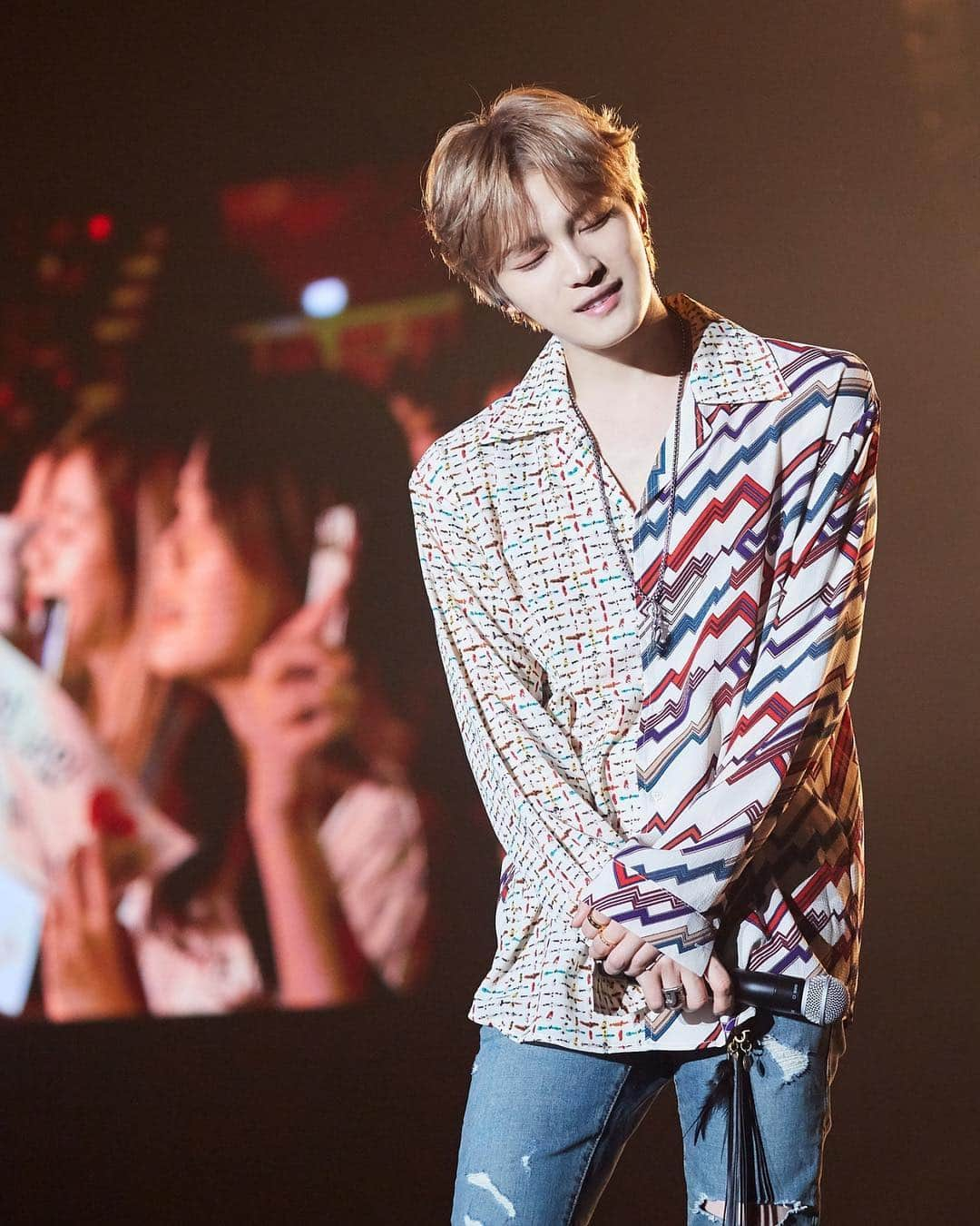 C-JeS エンタテイメントさんのインスタグラム写真 - (C-JeS エンタテイメントInstagram)「キム・ジェジュンのアリーナツアー‘Flawless Love’神戸と横浜追加公演確定! 皆さんの熱い愛、ありがとうございます❤️ ファンの皆さんと会えると思うとワクワクするジェジュン! 29日、鹿児島で会いましょう🤗 . #김재중  #아레나투어 ~Flawless Love~ 추가 공연 소식🔊 . #고베 X #요코하마 추가! 총 8개 도시, 16회 공연✔️ . 여러분의 뜨거운 사랑 감사합니다❤️ 재중은 팬분들 만날 생각에 설레요🤗 . . 29일〰️ #가고시마 에서  기다리고 있을게요🙆🏻‍♀️ . #김재중 #재중 #KIMJAEJOONG #金在中 #ジェジュン #0410 #1st_solo_album #FlawlessLove #ARENATOUR #鹿児島 #鹿児島アリーナ #가고시마아레나 #0429 #0430」4月21日 11時20分 - cjes.tagram