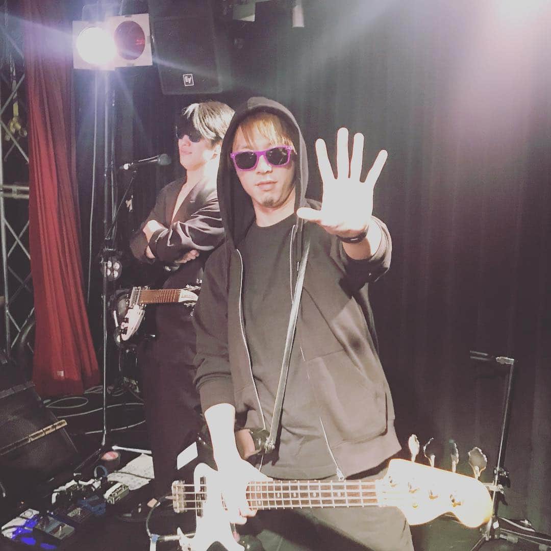 石川龍のインスタグラム：「「CONNECT歌舞伎町」@ 新宿 RUIDO K4、お越しの皆様、ありがとうございマッスル💪😊💪 魂と身体の解放を感じる良い夜でした！ 青と紫もご満悦です。 #ザチャレ #ザチャレンジ」