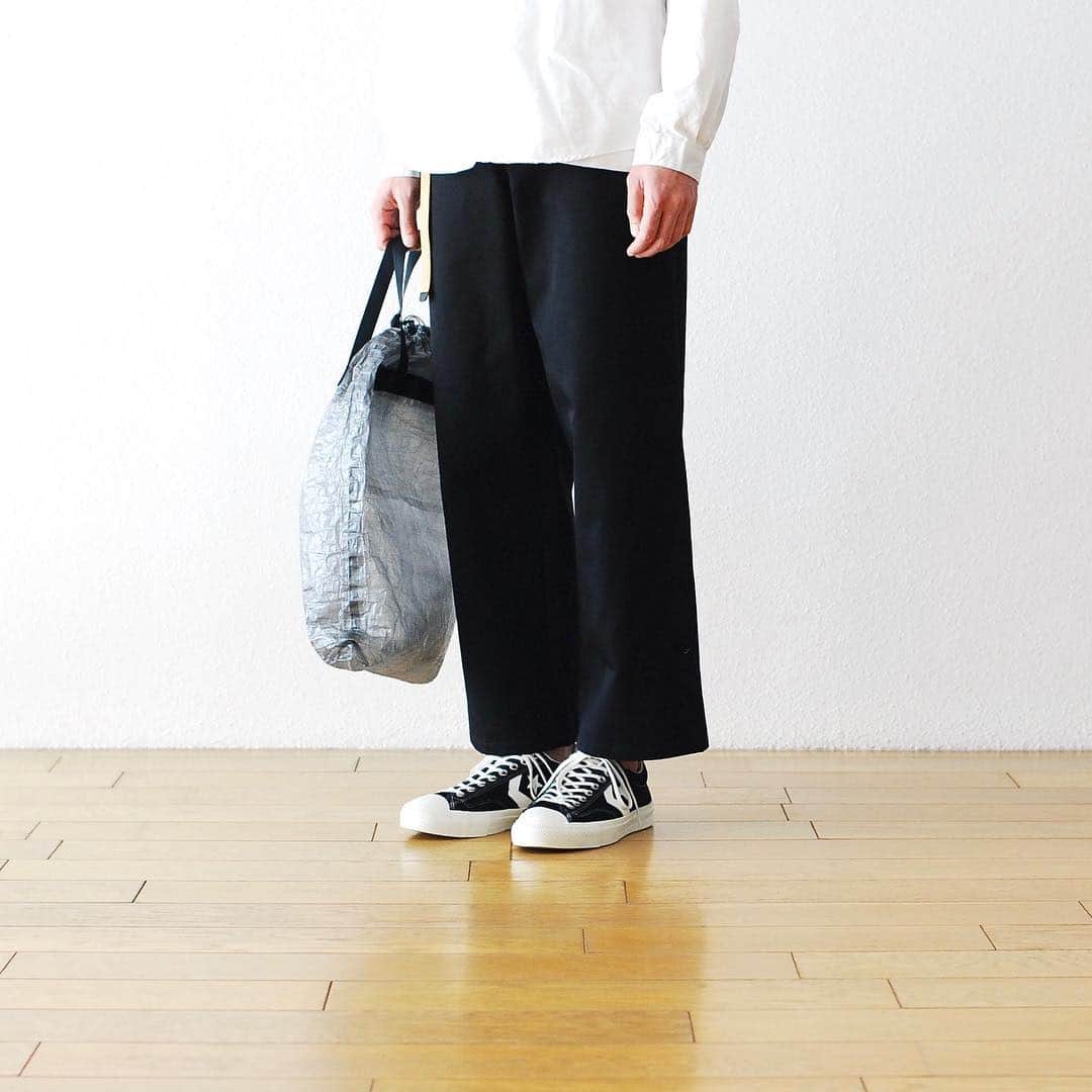 wonder_mountain_irieさんのインスタグラム写真 - (wonder_mountain_irieInstagram)「_ DIGAWEL / ディガウェル “WIDE PANTS” ￥30,240- _ 〈online store / @digital_mountain〉 http://www.digital-mountain.net/shopdetail/000000009154/ _ 【オンラインストア#DigitalMountain へのご注文】 *24時間受付 *15時までのご注文で即日発送 *1万円以上ご購入で送料無料 tel：084-973-8204 _ We can send your order overseas. Accepted payment method is by PayPal or credit card only. (AMEX is not accepted)  Ordering procedure details can be found here. >>http://www.digital-mountain.net/html/page56.html _ 本店：#WonderMountain  blog>> http://wm.digital-mountain.info/blog/20190421/ _ #DIGAWEL #ディガウェル shirts→ #digawel4 ￥16,200- shoes→ #converseskateboading ￥12,400- bag→ #andwonder ￥17,280- _ 〒720-0044  広島県福山市笠岡町4-18 JR 「#福山駅」より徒歩10分 (12:00 - 19:00 水曜定休) #ワンダーマウンテン #japan #hiroshima #福山 #福山市 #尾道 #倉敷 #鞆の浦 近く _ 系列店：@hacbywondermountain _」4月21日 12時28分 - wonder_mountain_