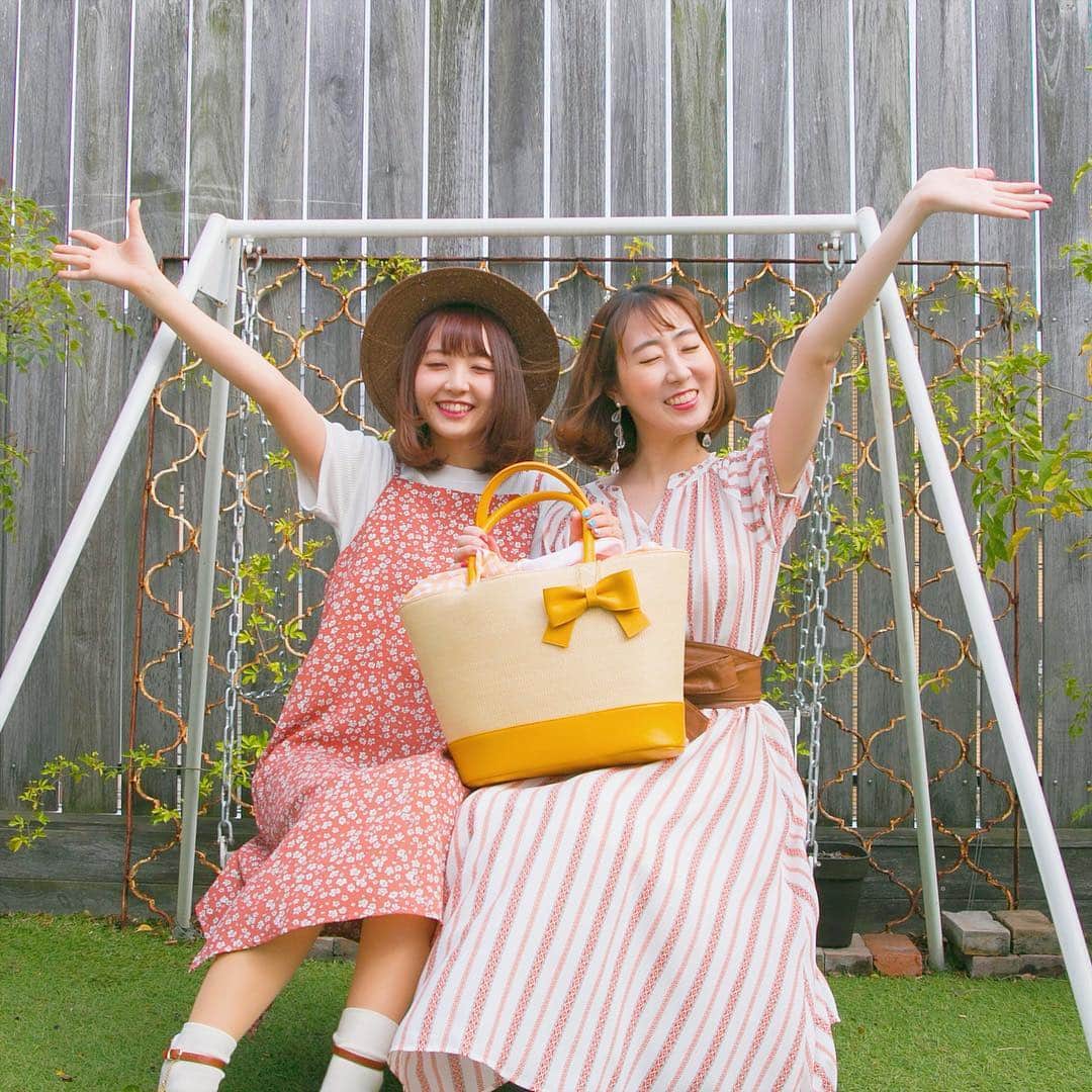 SuperGroupiesのインスタグラム：「🌈#アイドリッシュセブン かごバッグがペアで当たる🌈スパグルプレゼントキャンペーン開催💕⠀⠀⠀⠀⠀ もうすぐゴールデンウィークですね！ ⠀⠀⠀⠀⠀ 当店ではゴールデンウィーク期間中、 「アイドリッシュセブン」とコラボした 可愛いかごバッグ7種をお友達とあなた、 二人にプレゼント🎁するキャンペーンを開催します🙌🏻 ⠀⠀⠀⠀⠀ 下記の詳細をチェックして、 お友達と一緒にバッグを当てよう💓 ﻿ ⠀⠀⠀⠀⠀ ⠀⠀⠀⠀⠀ 応募条件を満たした方の中から抽選で、﻿ 合計14名様（7組）に以下のアイテムをプレゼント🎉﻿ ＝＝＝＝＝＝＝＝＝＝＝＝＝＝＝＝＝＝＝＝＝＝＝﻿ 🎁プレゼント商品🎁﻿ ①和泉一織モデル かごバッグ ②二階堂大和モデル かごバッグ ③和泉三月モデル かごバッグ ④四葉環モデル かごバッグ ⑤逢坂壮五モデル かごバッグ ⑥六弥ナギモデル かごバッグ ⑦七瀬陸モデル かごバッグ 📍それぞれ1組様に2個ずつプレゼントします。 ＝＝＝＝＝＝＝＝＝＝＝＝＝＝＝＝＝＝＝＝＝＝＝﻿ ⠀⠀⠀⠀⠀ この投稿は「③和泉三月モデル かごバッグ」が 1組様に当たる応募用投稿です。 ⠀⠀⠀⠀⠀ 他モデルに応募したい方は 今後の投稿をお待ちください♪ ⠀⠀⠀⠀⠀ もちろん、複数のプレゼントに応募しても大丈夫です🙆‍♀️ ⠀⠀⠀⠀⠀ 🎁キャンペーン期間🎁 4/19（金）〜5/6（火） ⠀⠀⠀⠀⠀ ⠀⠀⠀⠀⠀ 🎁応募方法🎁 カンタン2ステップで応募できます！ ─────────────────────﻿ 1️⃣SuperGroupies 公式アカウント（ @supergroupies ）をフォロー﻿ 2️⃣この投稿のコメント欄に、一緒に「和泉三月モデル / かごバッグ」をゲットしたい友達(インスタグラムのアカウント)を1人タグ付け﻿ ─────────────────────﻿ 📍1コメントを1エントリーとさせて頂きますので、お互いタグ付けし合うとさらに当選率がアップ！ 📍お一人で違うお友達をたくさんタグ付けするのもOKです！ 📍タグ付けするお友達が当店のアカウントをフォローする必要はございません。 ⠀⠀⠀⠀⠀ ⠀⠀⠀⠀⠀ これからの季節はもちろん  #ナナライ でも大活躍しそうなかごバッグ🌈 お友達とおそろしてお出かけしてみませんか👭✨ ⠀⠀⠀⠀⠀ この写真のぴかちゃんとへいりんみたいに おそろコーデで夏のイベントを楽しむのもおすすめです😉 ⠀⠀⠀⠀⠀ 応募期間は5月6日（月・祝）まで！﻿ ⠀⠀⠀⠀⠀ たくさんのご応募お待ちしております👏﻿ ⠀⠀⠀⠀⠀ ⠀⠀⠀⠀⠀ ご質問等ございましたらコメント欄にて承ります🎀﻿ ⠀⠀⠀⠀⠀ ⠀⠀⠀⠀⠀ 【注意事項】 📍当選者には5月31日(金)までに当店のアカウントからDMをお送りします。尚、当選連絡は代表者（コメントした方）のみになります。 📍プレゼントの発送は代表者とお友達、まとめての発送もしくは別々の発送がお選びいただけます。 📍当選商品の発送は日本国内に限らせていただきます。﻿ 📍当選した方はこちらのアカウント・ライブ配信にて紹介させていただく場合がございますので、予めご了承ください。﻿ ⠀⠀⠀⠀⠀ ⠀⠀⠀⠀⠀ #supergroupies #anime #japaneseanime #スーパーグルーピーズ #アニメ #アニメコラボ #コラボグッズ #ファッションにアニメを #アニメグッズ #アイナナ #idolish7 #i7 #プレゼントキャンペーン #和泉三月 #mitsukiizumi #かごバッグ #かごバッグコーデ #オレンジコーデ #双子コーデ #おそろコーデ #リンクコーデ #twinlook #트윈룩 #시밀러룩」