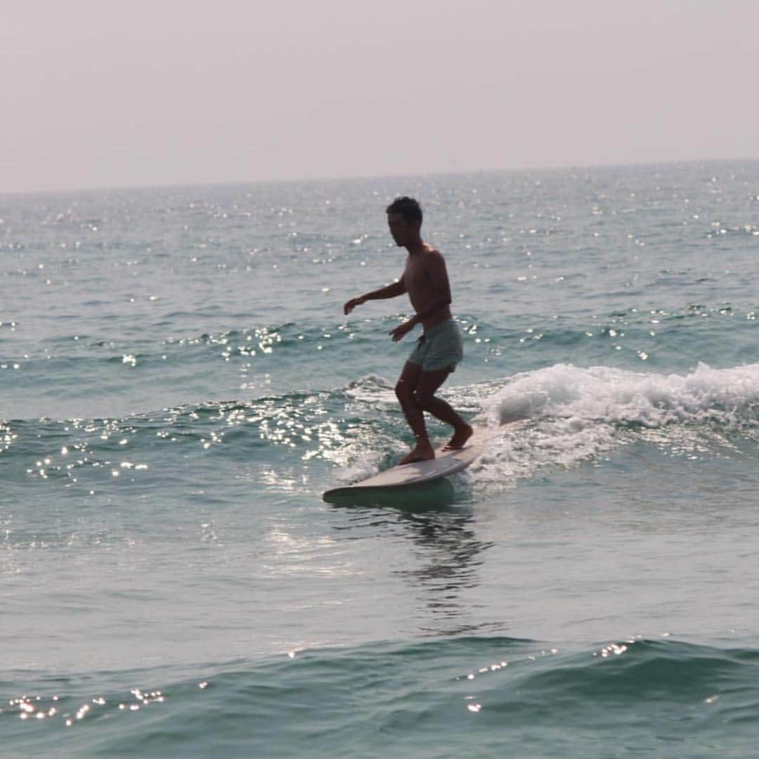 NO BRANDさんのインスタグラム写真 - (NO BRANDInstagram)「"NOBRAND SURFBOARD"  Vietnam Danangのsmall waveでHappy surfing🤟🏽 @surfshackdanang  #Repost @surfshackdanang with @make_repost ・・・ ニューレンタルボートいい感じです . Our new rental board works very well . Plz try it out . #surfshack #surf  #surflesson #surfschool #surftrip #surfing #ダナン #ベトナム #サーフィン #サーフシャック #レンタル #vietnam #베트남 #다낭#햄버거 #대여 #서핑 #서핑보드대여 #서핑레슨#サーフレッスン#danang #nobrandsurfboard #nobrand」4月21日 13時11分 - nobrand_kamakura