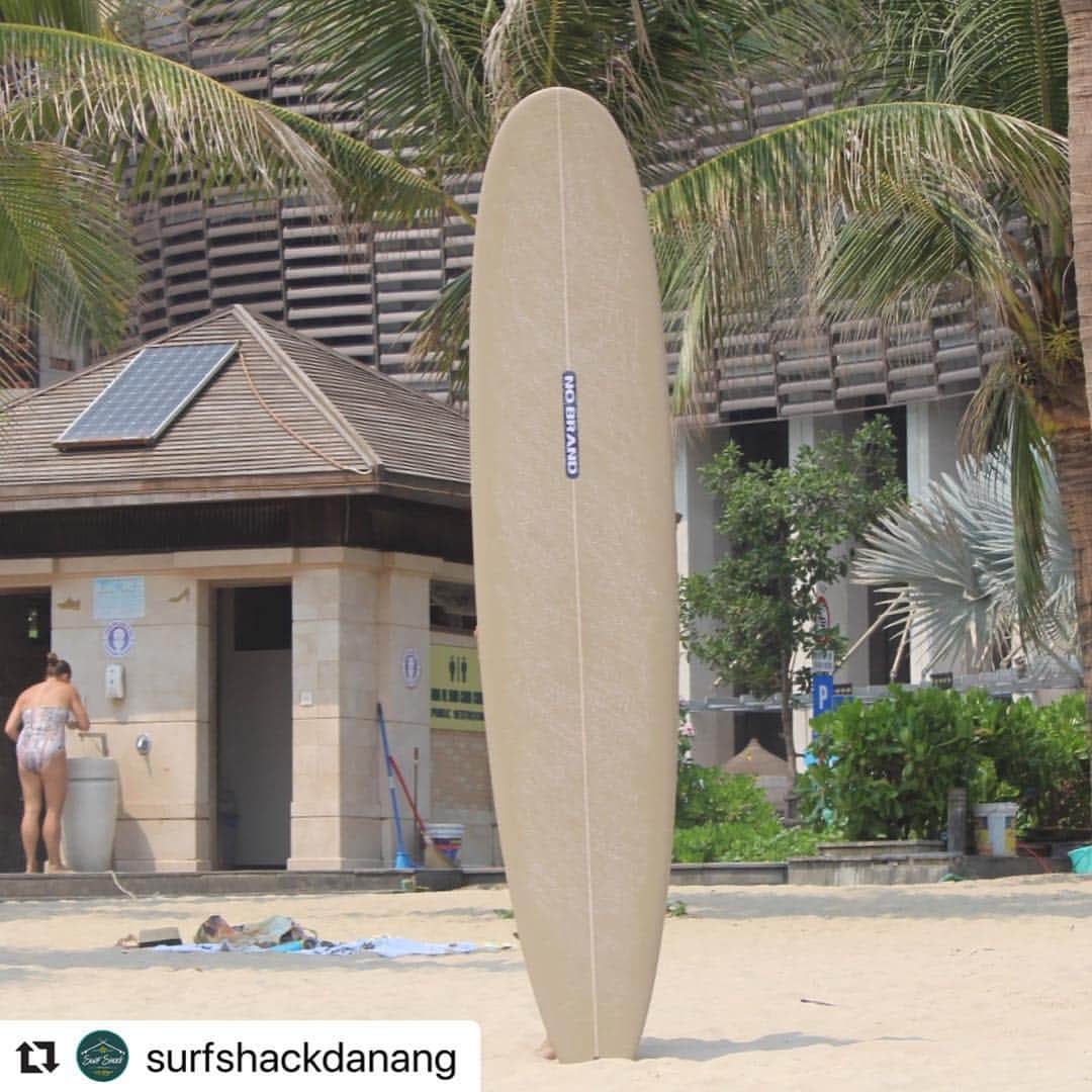 NO BRANDさんのインスタグラム写真 - (NO BRANDInstagram)「"NOBRAND SURFBOARD"  Vietnam Danangのsmall waveでHappy surfing🤟🏽 @surfshackdanang  #Repost @surfshackdanang with @make_repost ・・・ ニューレンタルボートいい感じです . Our new rental board works very well . Plz try it out . #surfshack #surf  #surflesson #surfschool #surftrip #surfing #ダナン #ベトナム #サーフィン #サーフシャック #レンタル #vietnam #베트남 #다낭#햄버거 #대여 #서핑 #서핑보드대여 #서핑레슨#サーフレッスン#danang #nobrandsurfboard #nobrand」4月21日 13時11分 - nobrand_kamakura