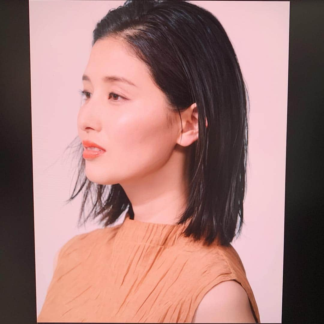 橋本マナミさんのインスタグラム写真 - (橋本マナミInstagram)「@be_story_official  #美スト  発売中🥰🥰 唇がふっくら見えるリップたくさん載ってます😘」4月21日 13時26分 - manami84808