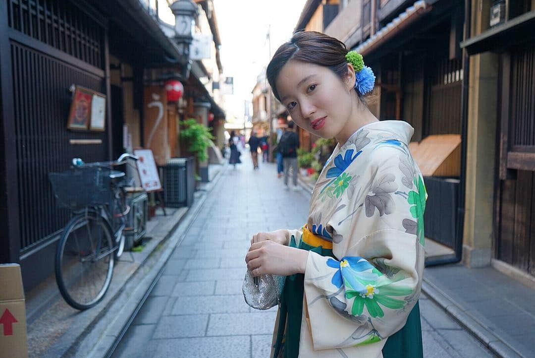 杏沙子さんのインスタグラム写真 - (杏沙子Instagram)「ㅤㅤㅤㅤㅤㅤㅤㅤㅤㅤㅤㅤㅤ ㅤㅤㅤㅤㅤㅤㅤㅤㅤㅤㅤㅤㅤ 友達と袴を着て京都を歩いた土曜日👘 ㅤㅤㅤㅤㅤㅤㅤㅤㅤㅤㅤㅤㅤ 日本女性に生まれてよかったなと思う瞬間。 和服は何度だって着たいね〜🇯🇵 ㅤㅤㅤㅤㅤㅤㅤㅤㅤㅤㅤㅤㅤ」4月21日 13時29分 - asako.ssw