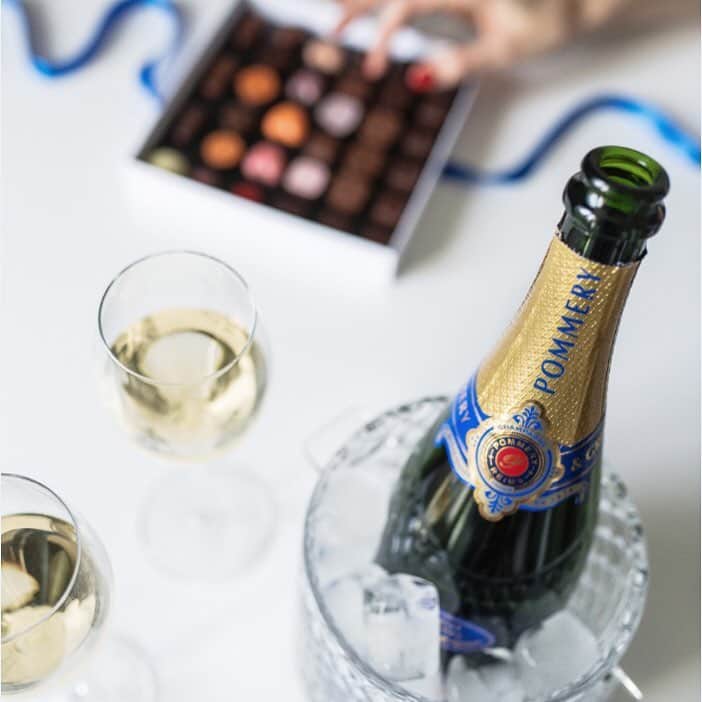 のインスタグラム：「🌿夏限定プランのご紹介🍾🌿 . . 夏のウエディングをもっと楽しもう！ ということで 挙式後にPOMMERYアペリティフ付きの 豪華パーティープランをご提案。 . .  フランススタイルのパーティーで、 大切ゲストとゆっくり過ごせる時間を演出いたします。  ６Lのスーパーマグナムボトルもご用意し、 友人にサプライズの演出にも◎ . . 🌿キャンペーン対象 2019年4月1日以降ご成約の方 かつ 2019年6月1日〜2019年8月31日挙式の方  是非是非お問い合わせくださいませ！ . . 🌿 Introduction of limited plan for summer 🍾🌿 . "Let's enjoy summer wedding more!!" . We introduce supecial party plan w/ Pommery aperitif after the ceremony. . You can spend more comfortable time with your guests in french style party. . We gonna prepare 6L super magnum bottle, so it will be good for surprise performance to your friends. . 🌿Scope of this campaign  people who had contract after April 1st 2019,  and people who had contract from June 1st 2019 to August 31st 2019. . . Waiting for your contact!!! . . #プロポーズ #婚約  #顔合わせ #ポメリー #シャンパン #夏限定 #キャンペーン #pommery #デート #女子会 #結婚式準備  #spring  #ウエディングレポ #中目黒  #恵比寿  #wedding #メゾンプルミエール #結婚式 #プリオコーポレーション  #式場見学 #全国のプレ花嫁さんと繋がりたい  #レストラン #恵比寿結婚式  #結婚式」