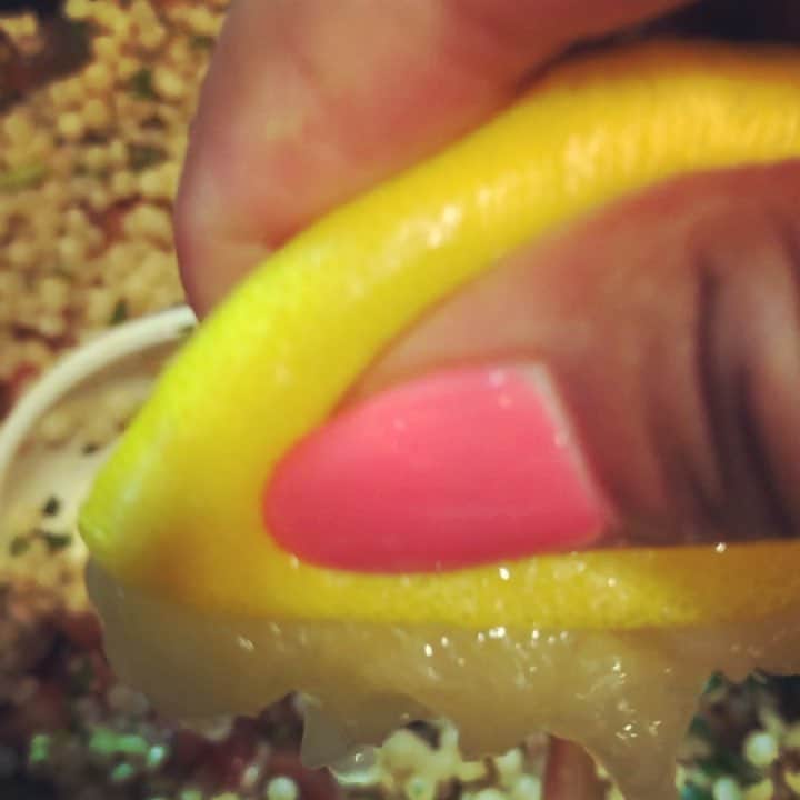 ケリスのインスタグラム：「LEMON SQUEEZEEEEE」