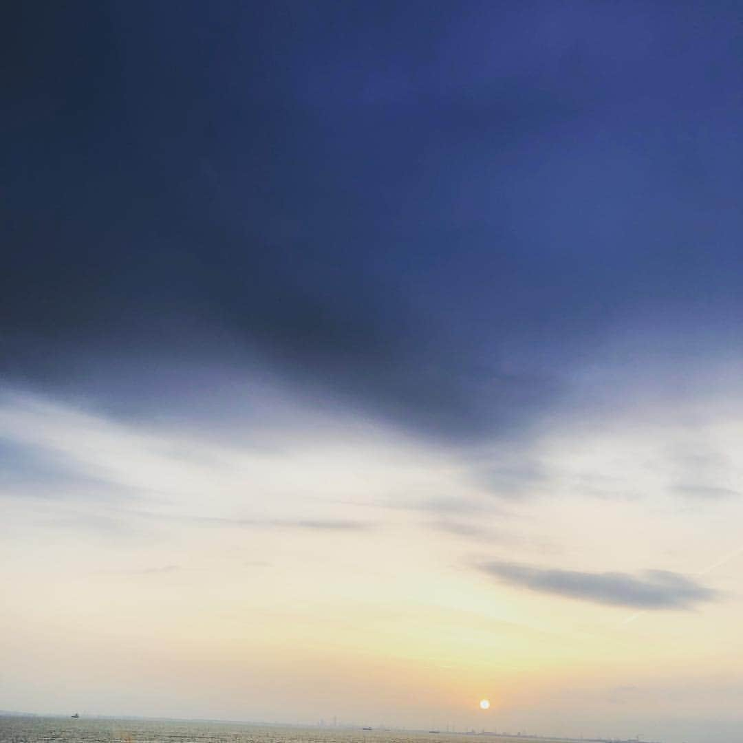 西島知宏のインスタグラム：「#夕焼け」