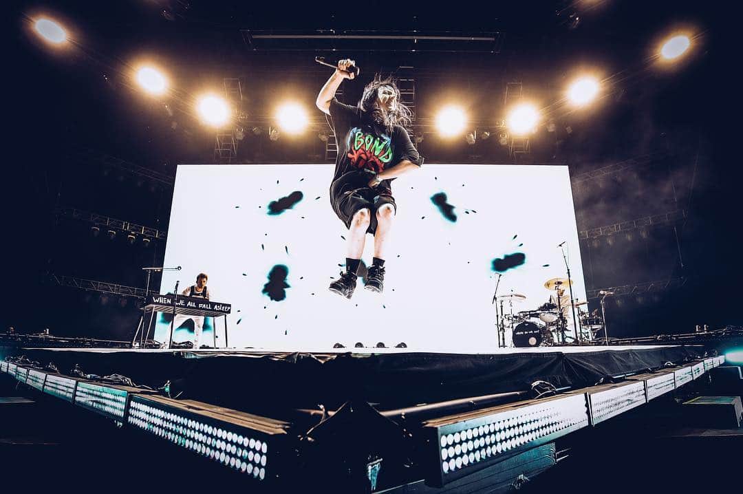 コーチェラのインスタグラム：「Go off @wherearetheavocados 📷: @richfury, @charles.reagan, @ashleyosborn」