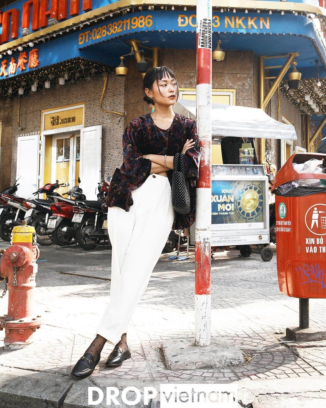 Droptokyoさんのインスタグラム写真 - (DroptokyoInstagram)「VIETNAM STREET STYLE #🇻🇳 @drop_vietnam  #streetstyle#droptokyo#vietnam #streetscene#streetfashion#streetwear#streetculture#fashion#film#filmphotography#hochiminh#hochiminhcity #ベトナム#ホーチミン  Photography: @saeka_adamiss」4月21日 15時53分 - drop_tokyo