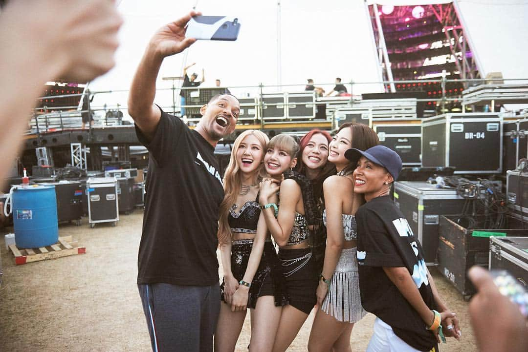 ロゼさんのインスタグラム写真 - (ロゼInstagram)「Unforgettable moments at @coachella. So grateful🌵💚」4月21日 16時08分 - roses_are_rosie