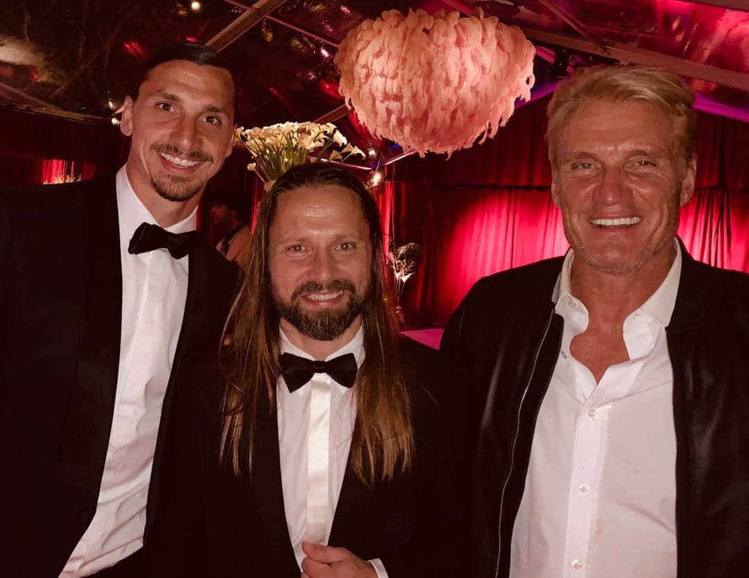 ドルフ・ラングレンさんのインスタグラム写真 - (ドルフ・ラングレンInstagram)「Ran into two super Swedes - award winner music producer Max Martin and soccer legend Zlatan Ibrahimovic at Max’s daughter’s birthday party. Too many Vikings in one place!」4月21日 16時39分 - dolphlundgren