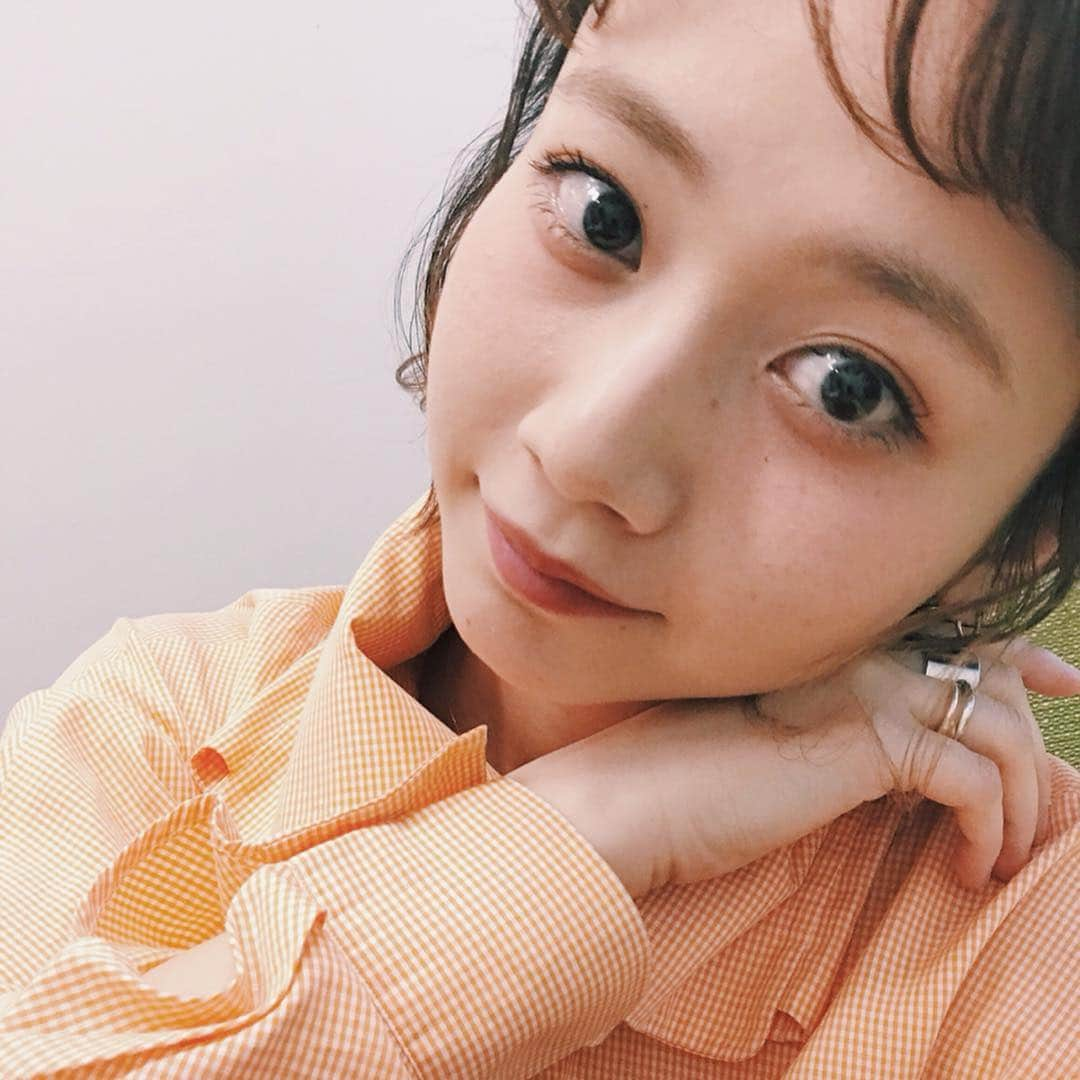 三戸なつめさんのインスタグラム写真 - (三戸なつめInstagram)「大人な仕上がりですわん💄 . おニューの @rmkofficial リップスティック コンフォート ブライトリッチ 10 #mito_natsume」4月21日 17時02分 - mito_natsume