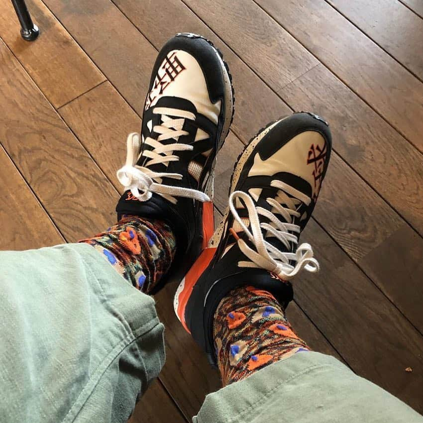 アヤメさんのインスタグラム写真 - (アヤメInstagram)「Lazy Easter Sunday’s woken up by the quirky cool feet with #ayamesocks #asicstiger 🧦🔥👟👀🍊👍🏼👍🏼 #インパクト大 #happyeaster🐣 #ayamepeople . #repost @_takefumimaruoka_ ジャイアンツ × ムンクの😱  Thank you! @studiofabwork @ayame_socks 今日の気分にぴったり。 @asics_tiger_japan  @footlocker 別注 #巨人 #ジャイアンツ #GIANTS #野球 #asics #asicstiger  #footlocker #sneakers  #ayame #socks #EdvardMunch #munch」4月21日 17時33分 - ayame_socks