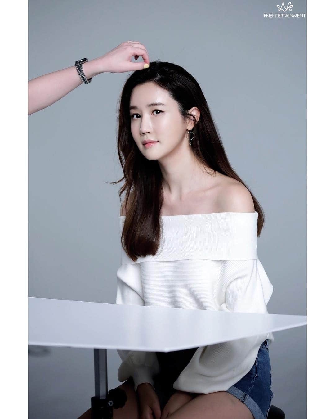 イ・ダヘのインスタグラム：「촬영현장!#즐거웠던#작업#我开始#小红书#请大家都都关注 https://www.xiaohongshu.com/user/profile/5cbc1072000000001201ffe5?xhsshare=CopyLink&appuid=5cbc1072000000001201ffe5&apptime=1555838596」