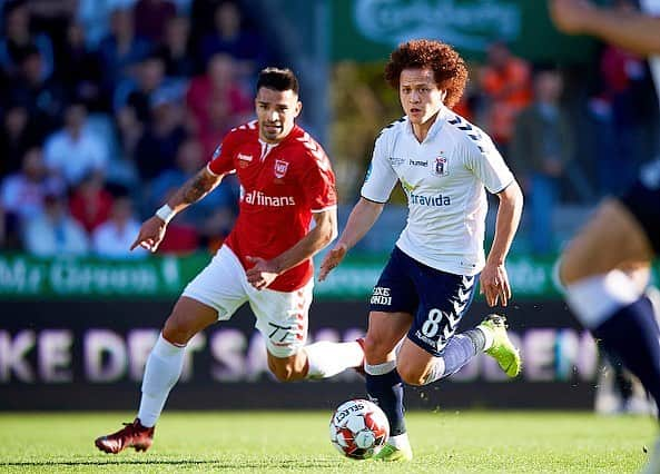 ムスタファ・アミニさんのインスタグラム写真 - (ムスタファ・アミニInstagram)「Great win tonight 😀⚽️🏃‍♂️💪 #ksdh #superliga #aarhus #game」4月22日 4時24分 - mustafaamini