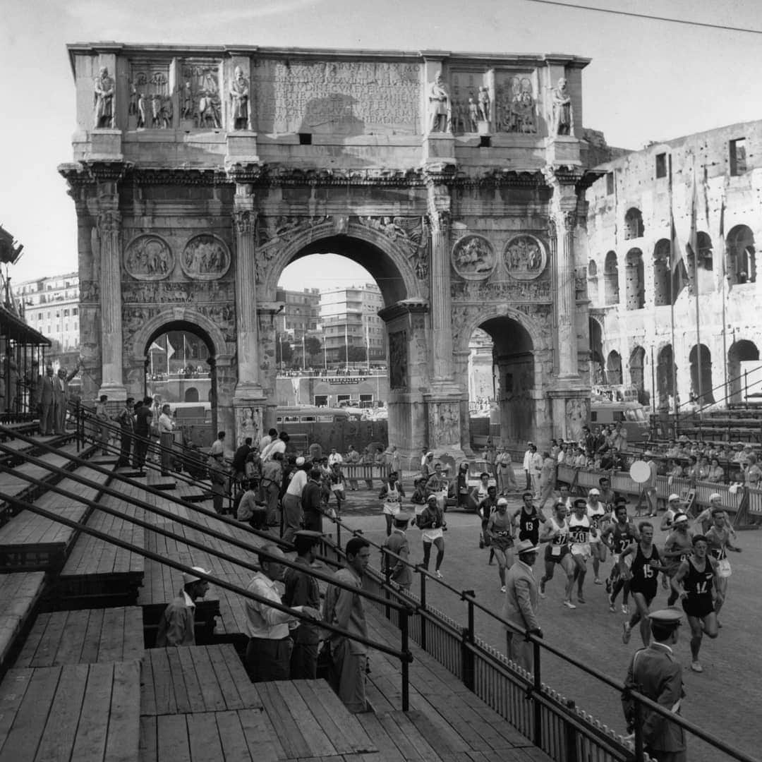 オリンピックチャンネルさんのインスタグラム写真 - (オリンピックチャンネルInstagram)「Happy birthday, Rome! According to the legend, the 'Eternal City' was founded #onthisday in 753 BC! It hosted the Summer Olympic Games in 1960. 🇮🇹 #NataleDiRoma」4月22日 4時35分 - olympicchannel_x