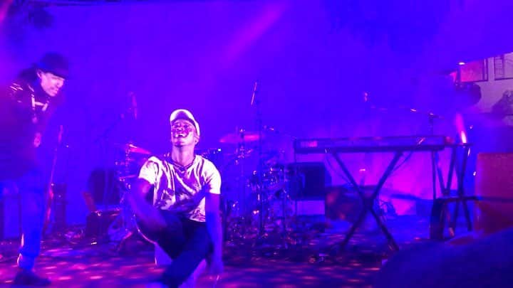 Lil Buckのインスタグラム：「“I would. Die for. You!” @jonboogz & myself paying tribute to the Legend himself, Prince. Always with us in spirit, rhythm, and vibration. Grateful to @summit for letting us perform this at their event. #RIPPRINCE 💜」