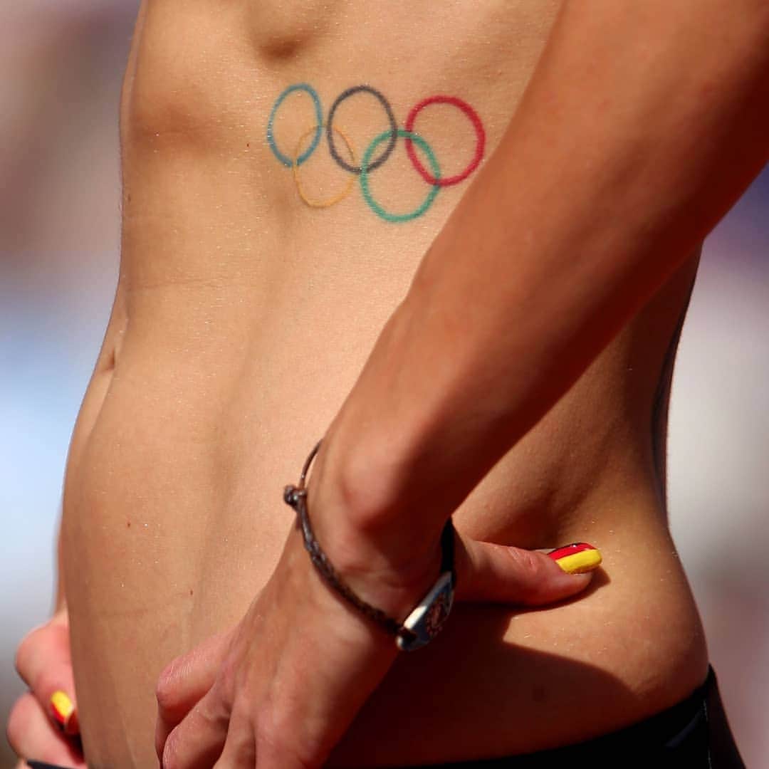 オリンピックチャンネルさんのインスタグラム写真 - (オリンピックチャンネルInstagram)「Best body part to get an Olympic rings tattoo? 🤔」4月21日 20時32分 - olympicchannel_x