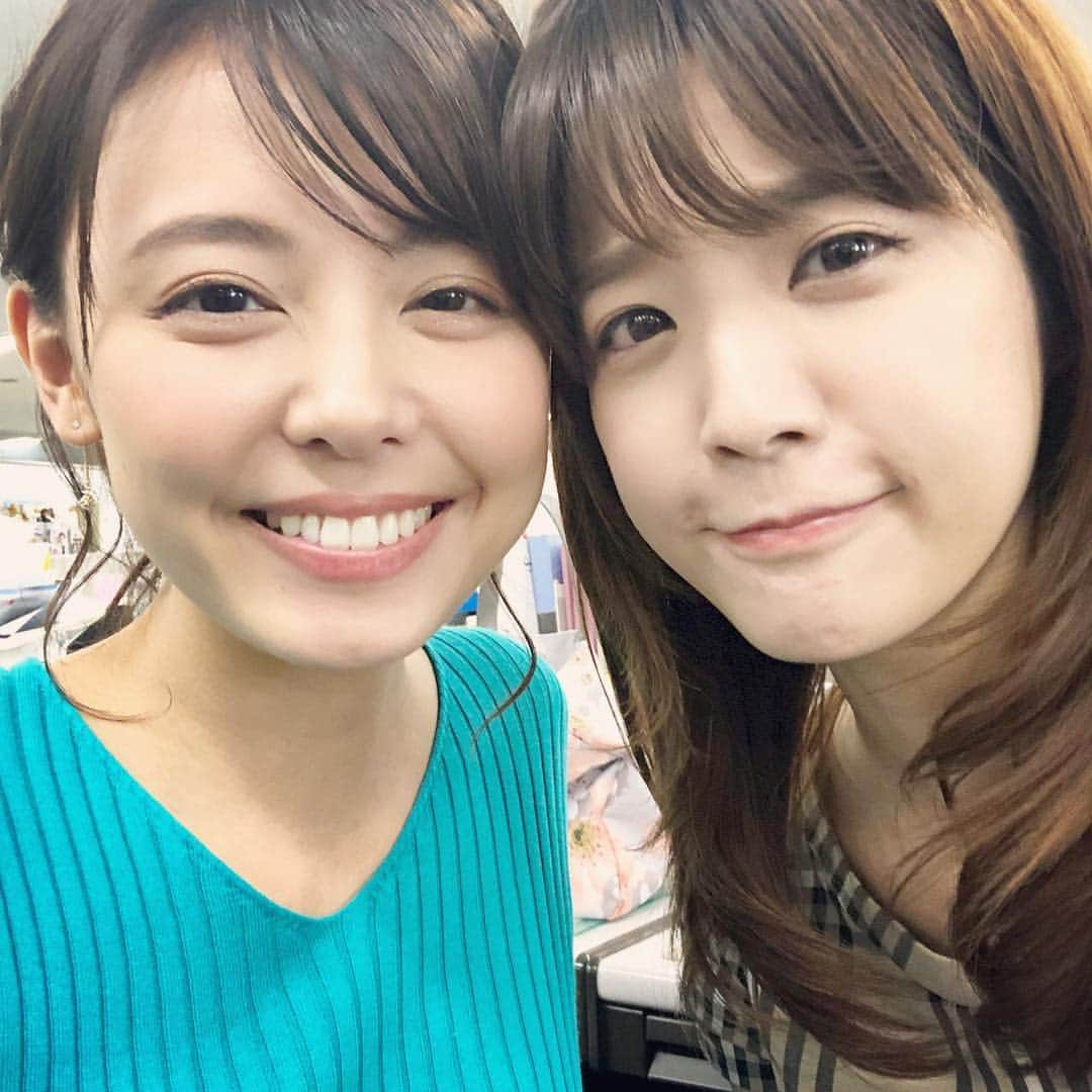 宮澤智さんのインスタグラム写真 - (宮澤智Instagram)「★ 久代さん🤤 大事な同期😆 デスクも隣😁 #同期 #もえ #ともえみ #ほっぺを隠したいポーズ☝︎」4月21日 20時47分 - tomo.miyazawa