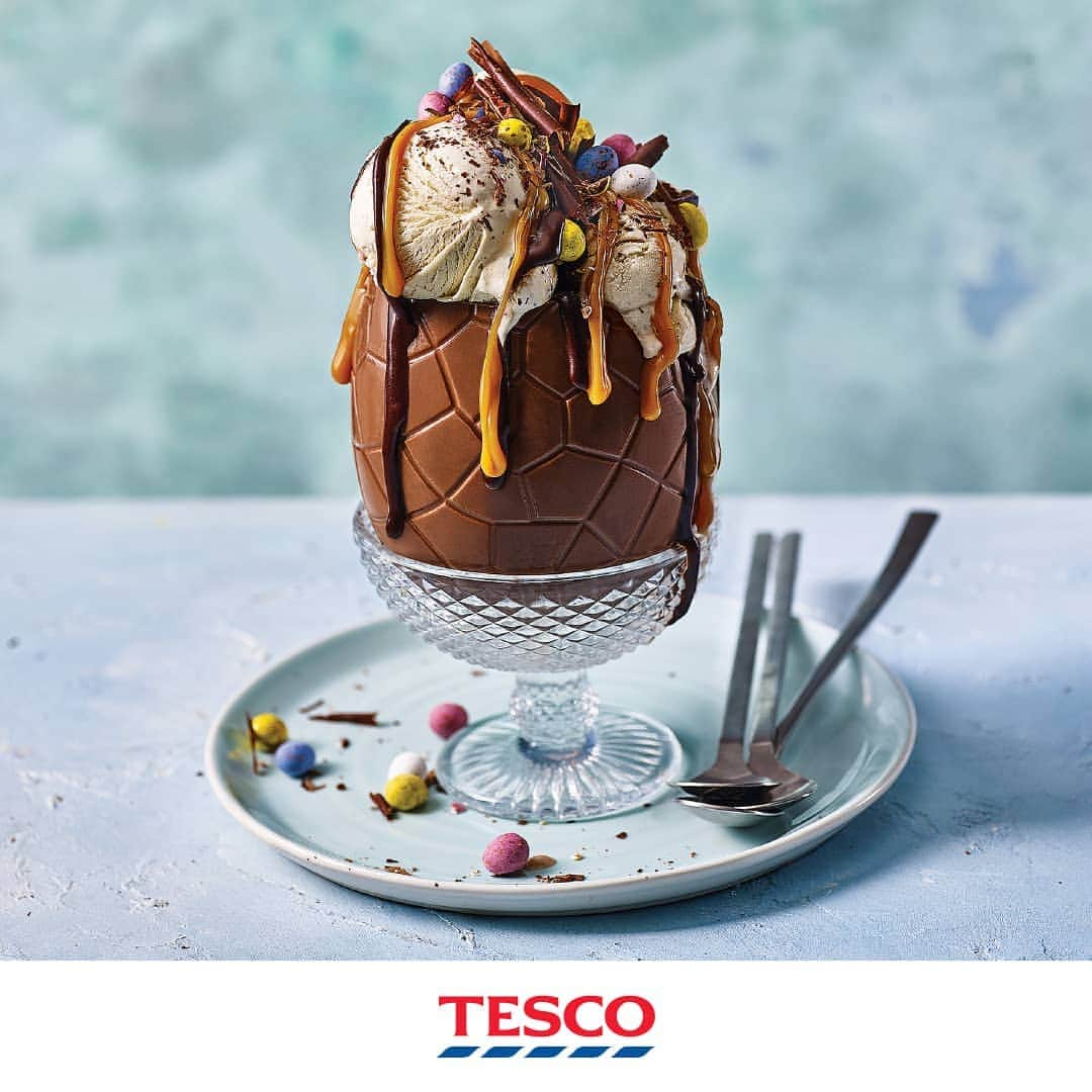 Tesco Food Officialさんのインスタグラム写真 - (Tesco Food OfficialInstagram)「And a very big Happy Easter from Tesco! Wishing you all a fun day in the sun with our latest story - the perfect opportunity to cool off with a delicious Easter Sundae. #HopToTesco🐰」4月21日 21時06分 - tescofood