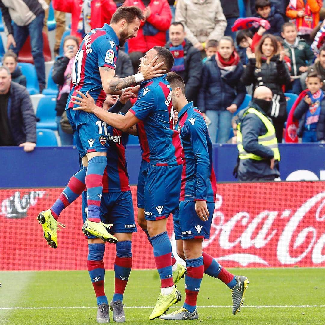 LFPさんのインスタグラム写真 - (LFPInstagram)「@levanteud earn an important point! 🐸 • #Levante #Goal #Celebration #LaLiga #LaLigaSantander」4月21日 21時15分 - laliga