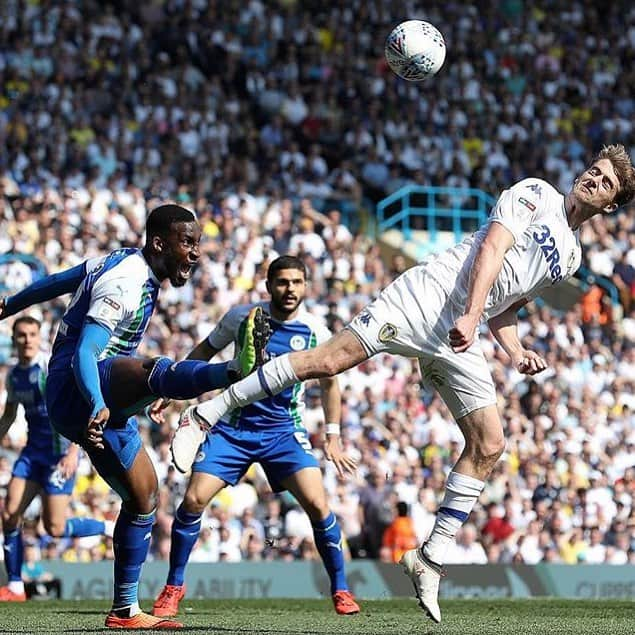 ヨナス・オルソンのインスタグラム：「BIG win at Elland Road the other day after being down to 10 men. Well done boys🙏🏼. On to the next!」