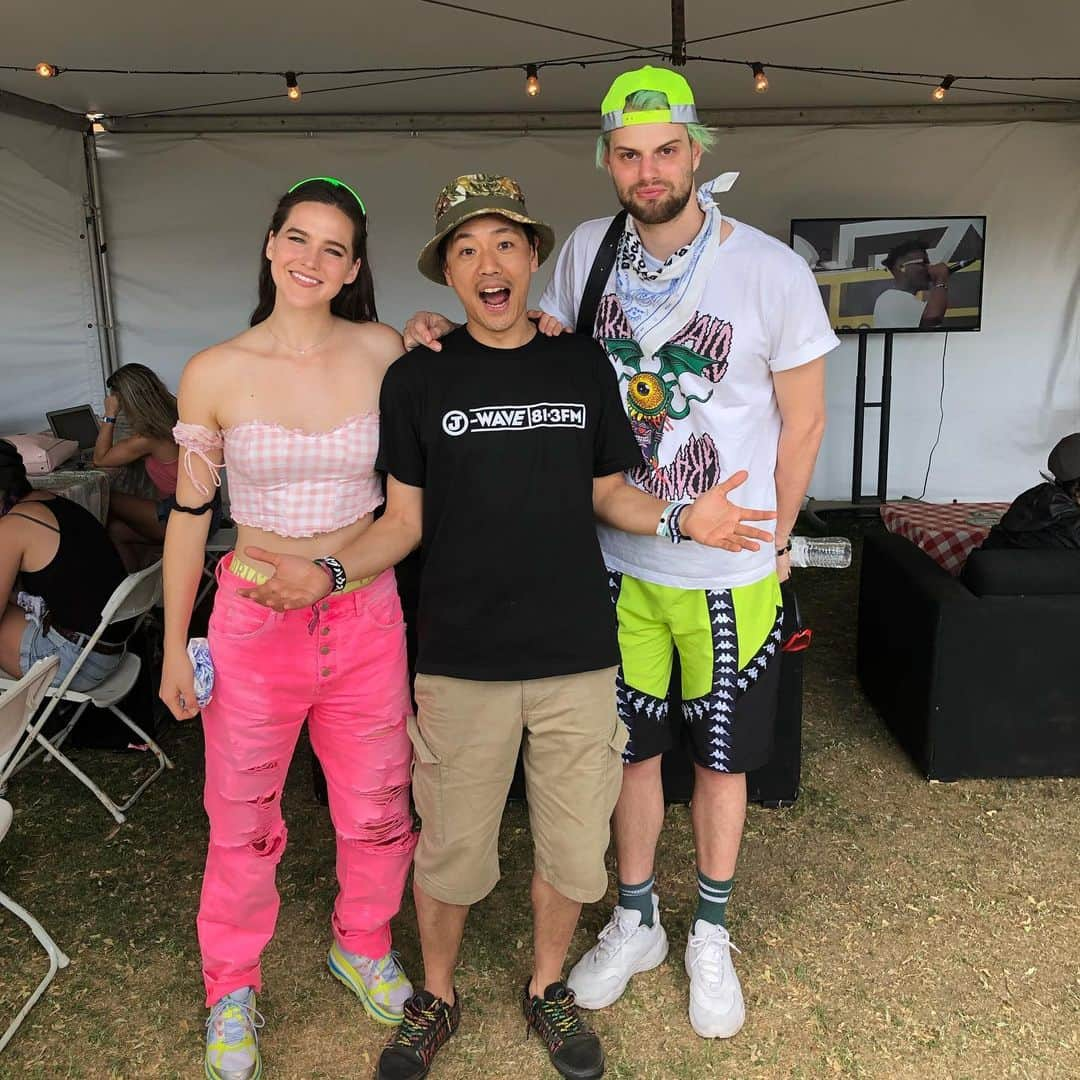 藤田琢己さんのインスタグラム写真 - (藤田琢己Instagram)「can’t believe that I met Sofi Tukker!!! it’s an experience of a life time for me.  ソフィー・タッカーに会えました！ 大好きなので奇跡のようです！ #coachella #コーチェラツアー2019 #jwave」4月21日 21時22分 - takumifujita1