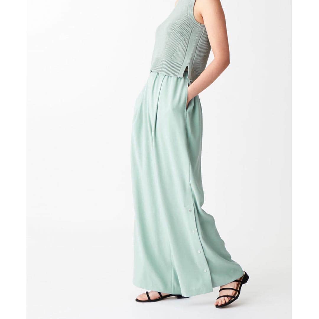 JewelChanges Official Accountさんのインスタグラム写真 - (JewelChanges Official AccountInstagram)「. 【RECOMMENDED ITEM】 WIDE PANTS . . #EMMELREFINES#2019SS_EMMELREFINES#widepants #エメルリファインズ#ワイドパンツ #パンツ #パンツコーデ #きれいめカジュアル #カジュアルコーデ #夏コーデ#カジュアル」4月21日 21時38分 - emmelrefines