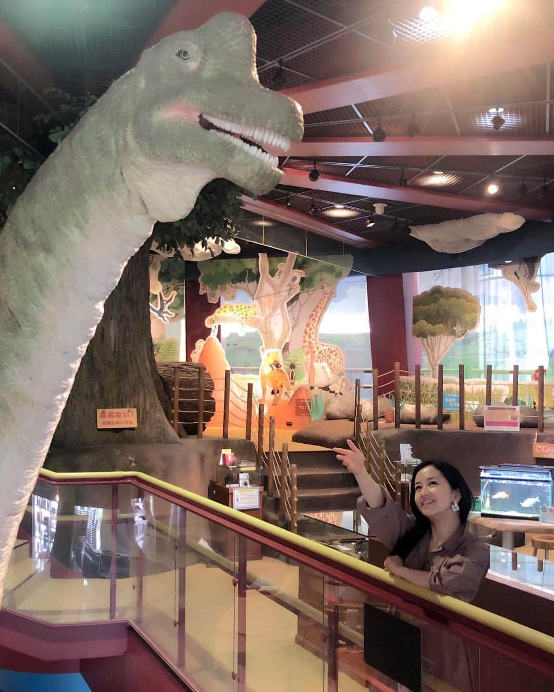 岡田ひとみ（ねんドル）さんのインスタグラム写真 - (岡田ひとみ（ねんドル）Instagram)「dinosaur‼︎ #佐久市子ども未来館 #佐久市  #businesstravel #dinosaur」4月21日 21時49分 - hitomi_nendol