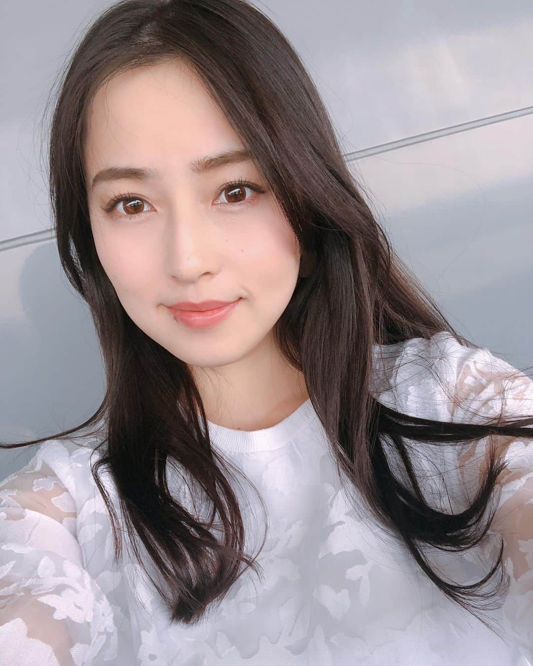 薄井しお里さんのインスタグラム写真 - (薄井しお里Instagram)「今日も一日ポカポカで気持ちよかった💓 ・ #🐎 #夕飯失敗して機嫌悪い #フライパン欲しい」4月21日 22時02分 - shiori.uuu