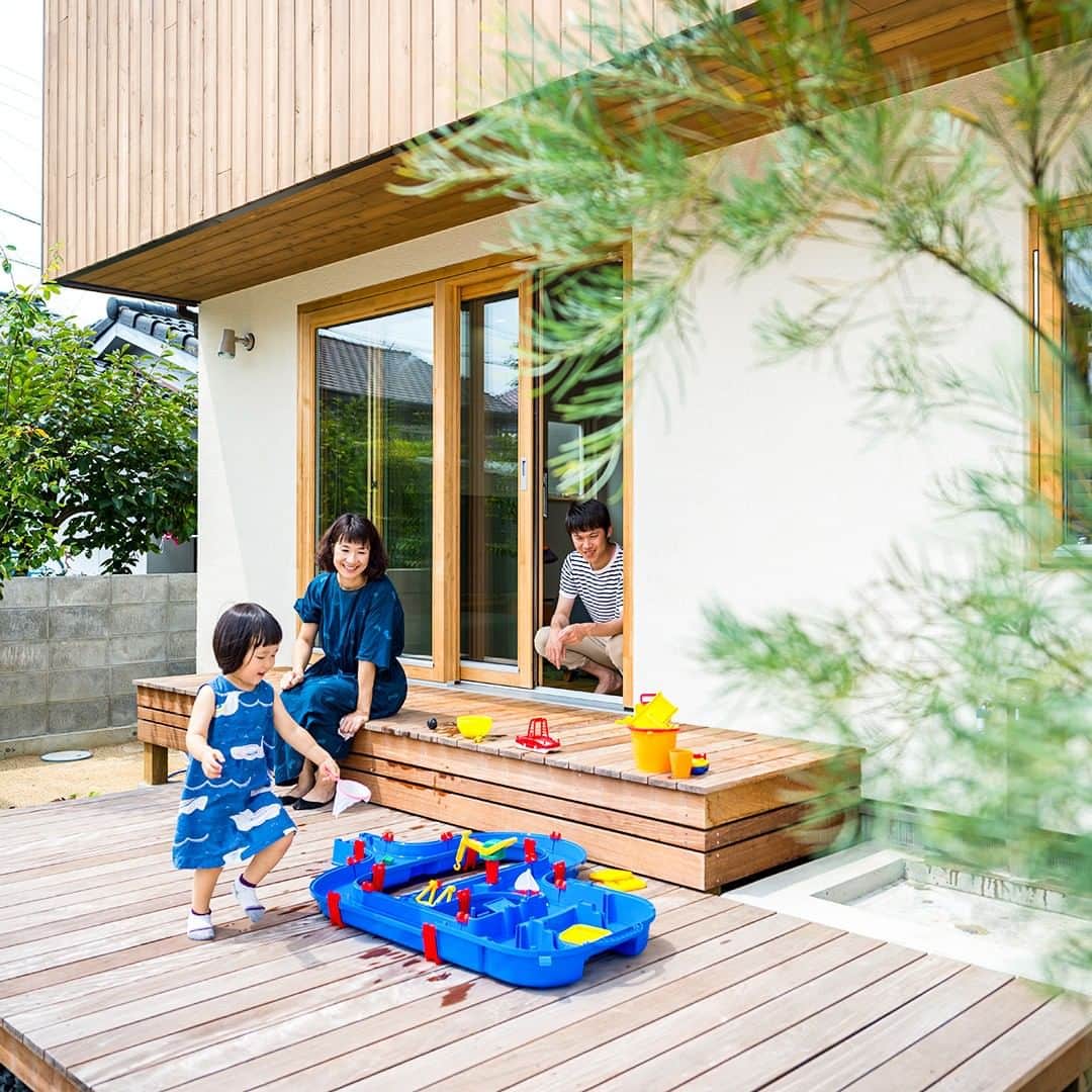 西荻窪ブランチ のインスタグラム：「-------------------------------⁣ 📸もっと写真を見るならコチラ @firststage_works ⁣ --------------------------------⁣ <相談会のお知らせ>⁣ 🔰住まいの間取り無料相談会⁣ 🔰設計士と直接話せる家づくり無料相談会⁣ --------------------------------⁣ <見学会のお知らせ>⁣ 🔰注文住宅の完成見学会⁣ --------------------------------⁣ ※詳しくはプロフィールに記載の公式サイトでご確認ください。⁣ ▼コチラ→ @firststage_works ⁣ . ⁣ ＜ファーストステージについて＞⁣ 耐震や断熱、デザイン、間取りやお金のことなど、家づくりについてどんなお悩みにも、「住みやすくてちょっとカッコイイ家」をモットーに新築の家を建ててきた設計士がお答えします👍⁣ . ⁣ 注文住宅の家づくりをご検討の方はホームページのお問い合わせフォームよりご連絡ください📩⁣ . ⁣ その他、各イベントや相談会には保育士のスタッフがおりますので、小さなお子さまも大歓迎！お友達やご家族連れでお気軽にお越しください😄⁣ 設計士と話している間は、保育士のスタッフがお子様をお預かりします😺⁣ .⁣ マイホーム計画を一級建築士事務所ファストステージの設計士と一緒に進めてみませんか❓😊⁣ .⁣ 🏠お近くのブランチへどーぞ🚗⁣ ファーストステージ三の丸ブランチ⁣ ファーストステートつくばブランチ⁣ ファーストステートひたちなかブランチ⁣ ファーストステージ西荻窪ブランチ⁣ ファーストステージ横浜ブランチ⁣ 📱家づくりのヒントはコチラ @nishiogikita ⁣ #一級建築士事務所 ⁣#ファーストステージ ⁣ .⁣ .⁣ #設計士と直接話せる家づくり ⁣ #無料相談会 #デザイン #家づくり ⁣ .⁣ #ちょっとカッコイイ家 ⁣#マイホーム計画 ⁣ #新築 #家 #注文住宅 #一戸建て #新築戸建て⁣ #工務店 #マイホーム #土地探し ⁣#HM選び #マイホーム記録 ⁣ .⁣ #ナチュラル #シンプル #ハウスメーカー #自由設計 #myhome⁣ #マイホーム選び⁣ #水戸 #つくば #ひたちなか #杉並区 #横浜 #都内」