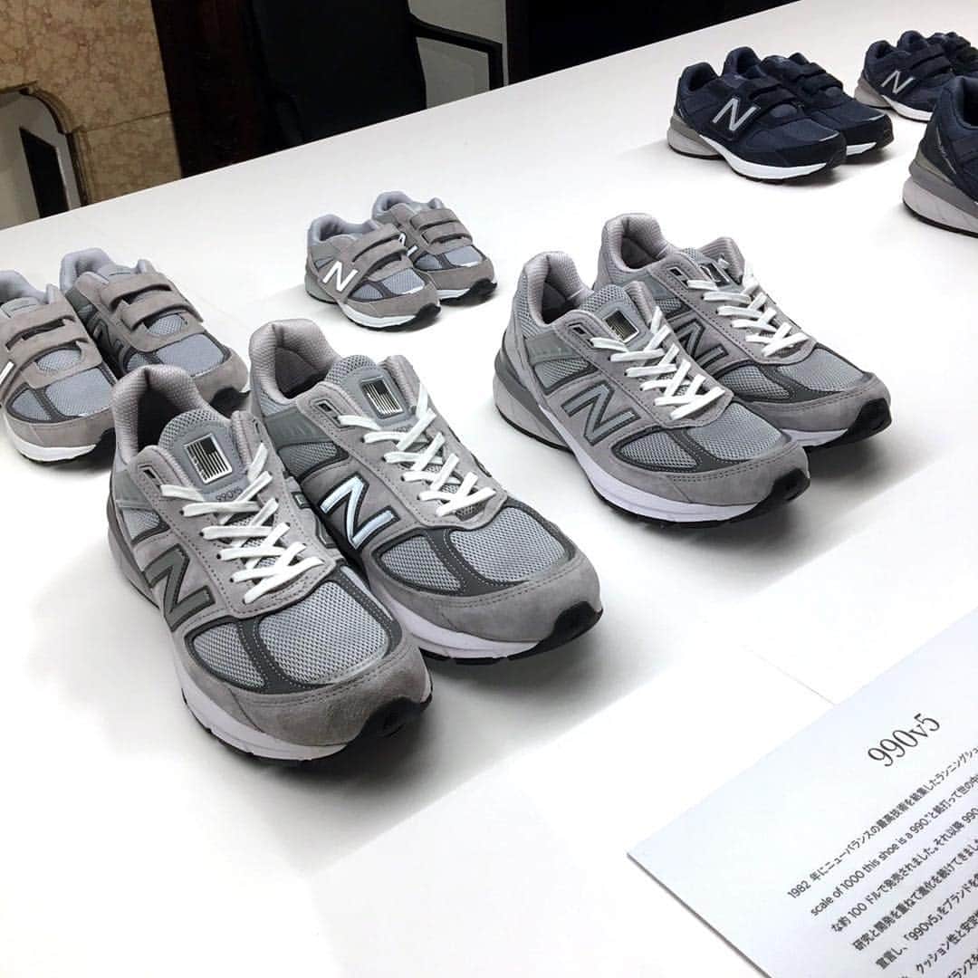 のインスタグラム：「#ニューバランス #990v5 #newbalance #スニーカー #sneakers #NB #990 @new_balance_japan @newbalance」