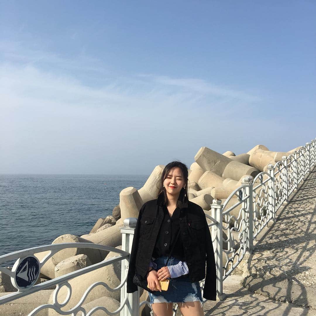キム・ナヒョンのインスタグラム：「행복 충전 만땅🥰」