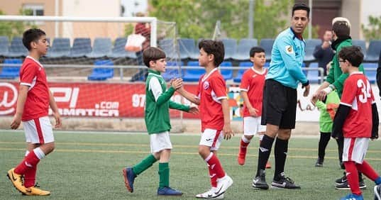 ダビド・ビジャさんのインスタグラム写真 - (ダビド・ビジャInstagram)「Enhorabuena a los participantes en nuestro torneo ITE-DV7 con las escuelas @dv7soccer de NY, Puerto Rico, Hong Kong y Asturias que han disfrutado de una gran experiencia de convivencia y fútbol. @dv7soccer_ny @udllaneradv7 @bayamonfcdv7 @kitcheeofficial @footuroapp」4月21日 22時36分 - davidvilla