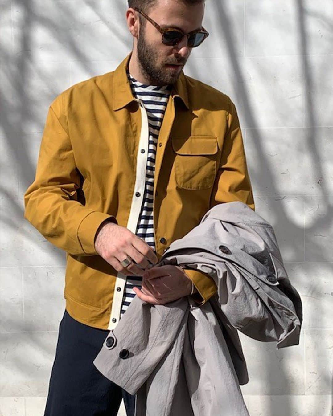 オリバースペンサーさんのインスタグラム写真 - (オリバースペンサーInstagram)「A jacket to mirror the weather; our Waltham jacket in Fine Wax Mustard is the pop of colour you need this summer.」4月21日 23時30分 - oliverspencer