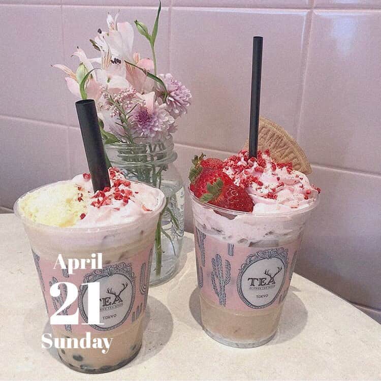 「SNOW」顔認識カメラアプリのグルメインスタ