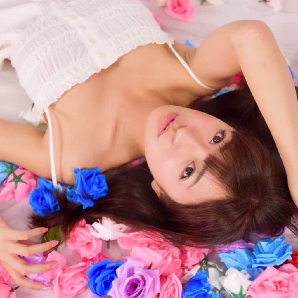 HOSHINOのインスタグラム：「名古屋エモーション撮影会の時の写真\( ˆoˆ )/💓💓来月は5月26日です！！はなまる撮影会は5月11日！！🥺🥺#グラビア#ON#ロングヘア#撮影会#名古屋#東京#神保町#水着」