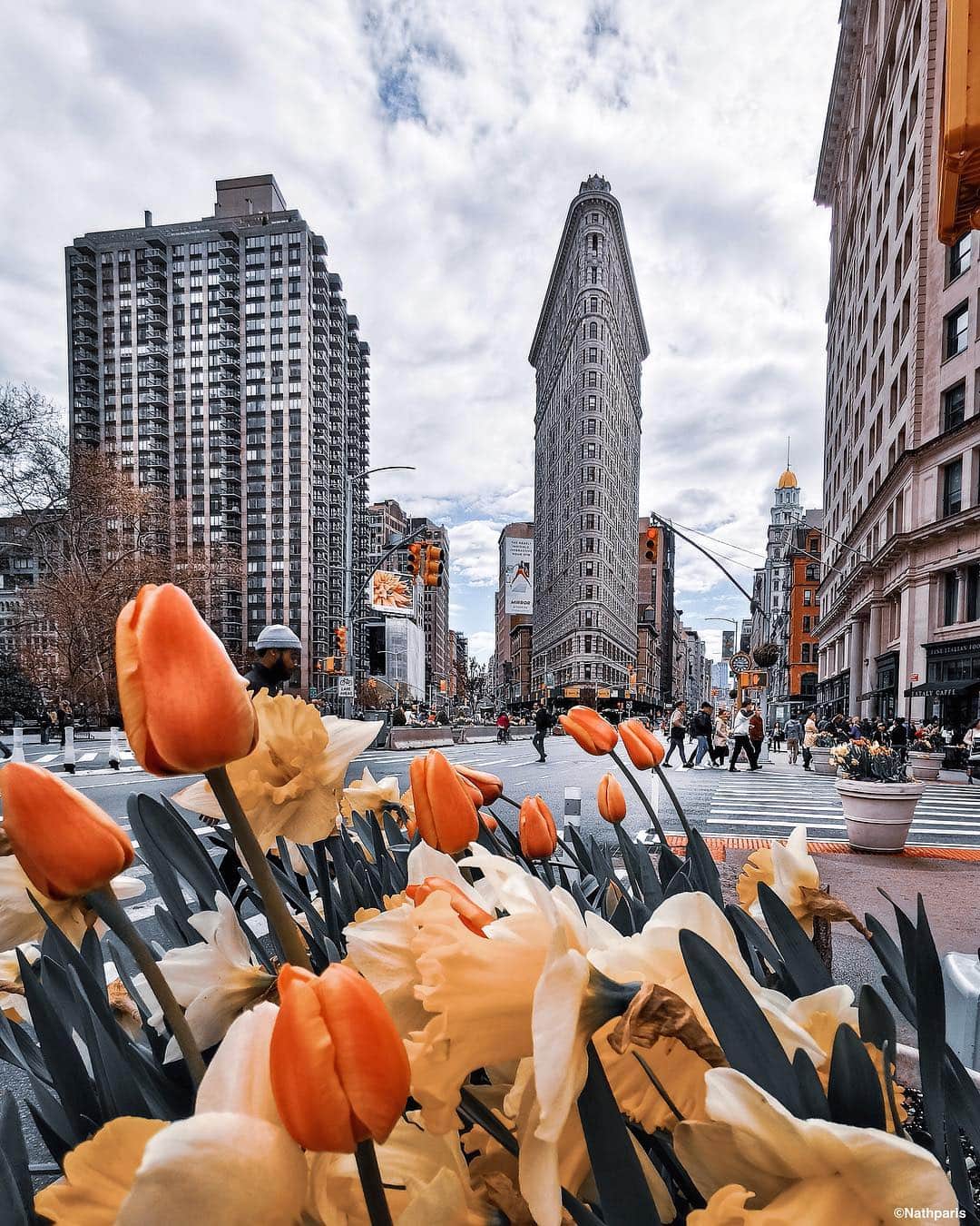 nathparisのインスタグラム：「Spring in New York, Happy Easter 🐣  @nycgo @xlairways  #seeyourcity #xlairways #partners #WHPplanetearth #HappyEaster」