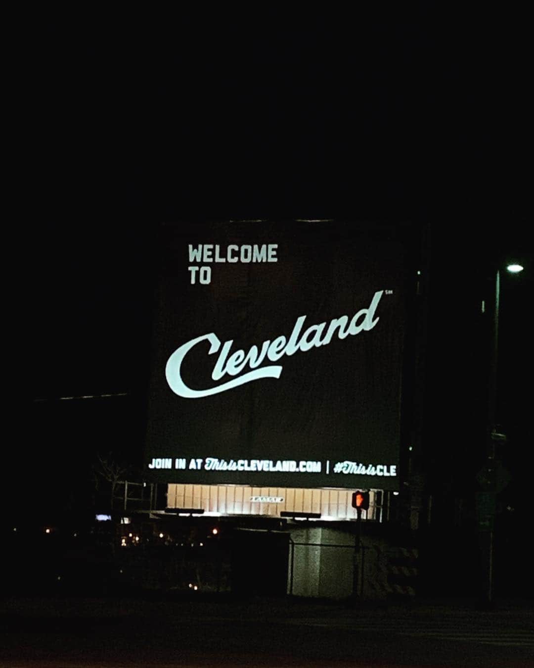 DJ SOULJAHさんのインスタグラム写真 - (DJ SOULJAHInstagram)「No Sleep Til #Cleveland 😴 💤 🍑 #ohio 初めて来た街 クリーブランド 🏈 歴史深い❗️ #オハイオ 🦜💨」4月21日 23時59分 - djsouljahpcuts