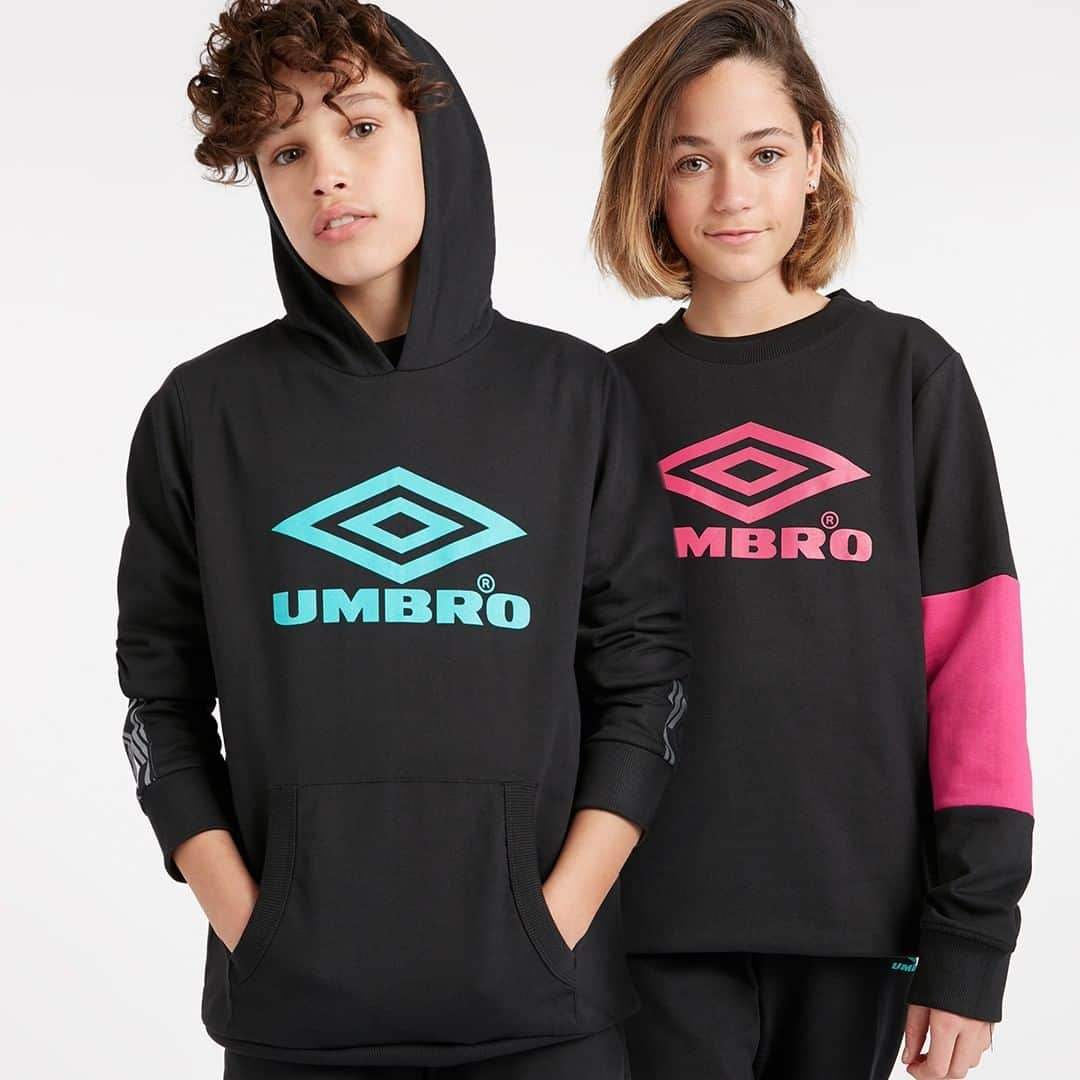 UMBROさんのインスタグラム写真 - (UMBROInstagram)「There’s new kids on the block! The #UmbroProjects Kids range has just dropped on umbro.co.uk . . . . . #Umbro #UmbroKids #kidswear #streetwear #streetstyle #coolkids #kidsfashion #sweats #logo #hoodie #sweatshirt」4月22日 0時05分 - umbro