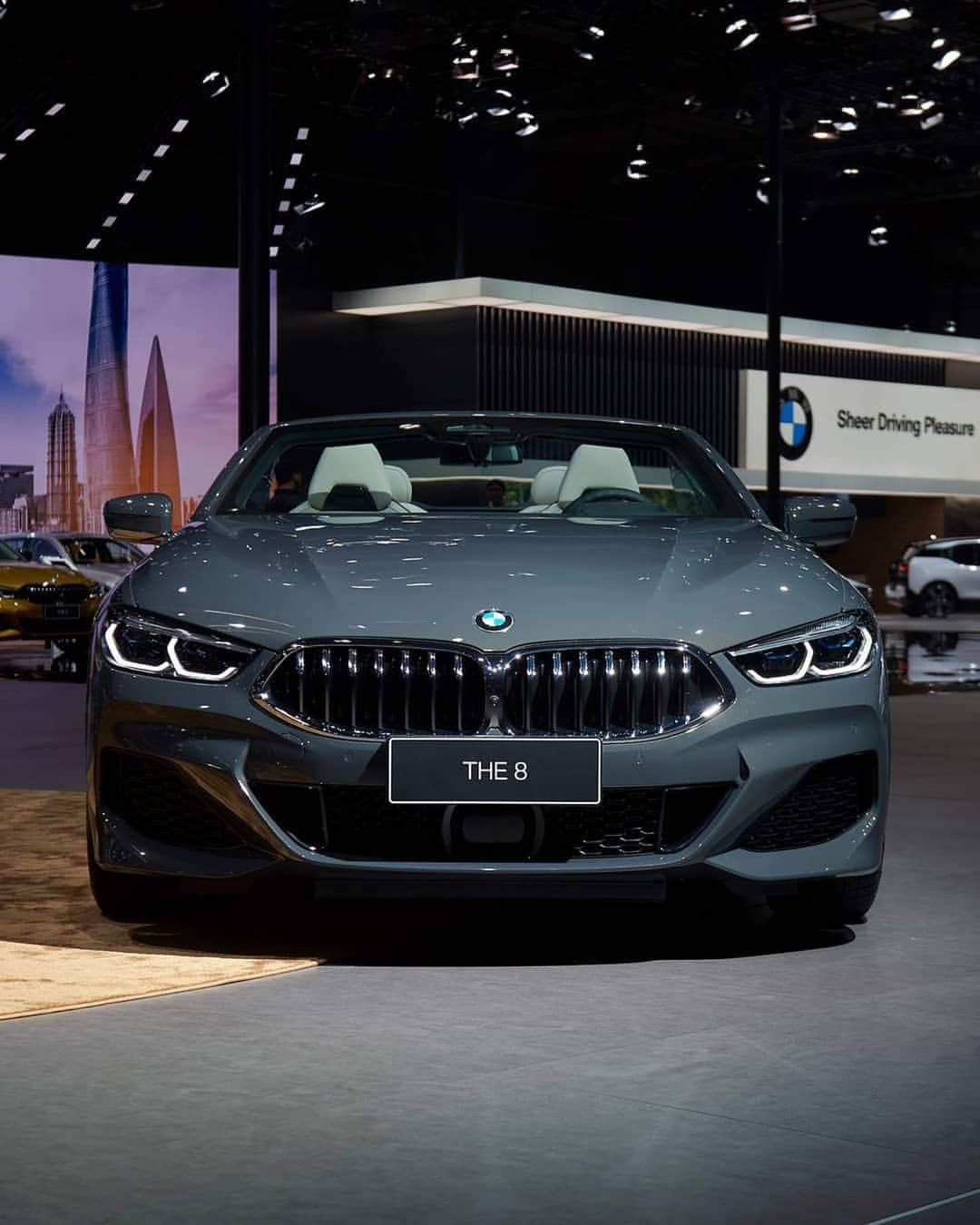 BMW Thailandさんのインスタグラム写真 - (BMW ThailandInstagram)「ความงดงามที่สะท้อนเอกลักษณ์เฉพาะตัว  THE 8 at the Auto Shanghai 2019.  #BMW #BMW8Series #AutoShanghai」4月22日 0時55分 - bmwthailand